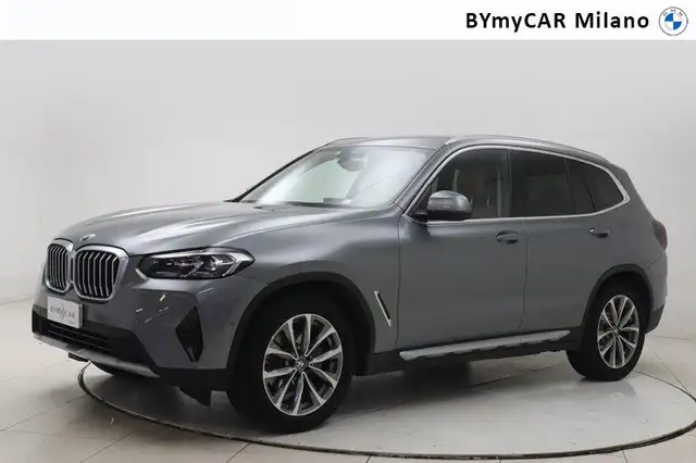 BMW X3 en vente chez une concession Italie