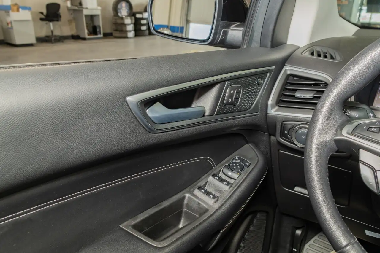 Ford Edge photo Ford Edge