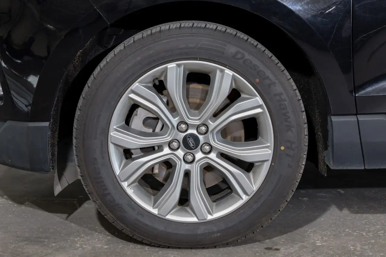 Ford Edge photo Ford Edge