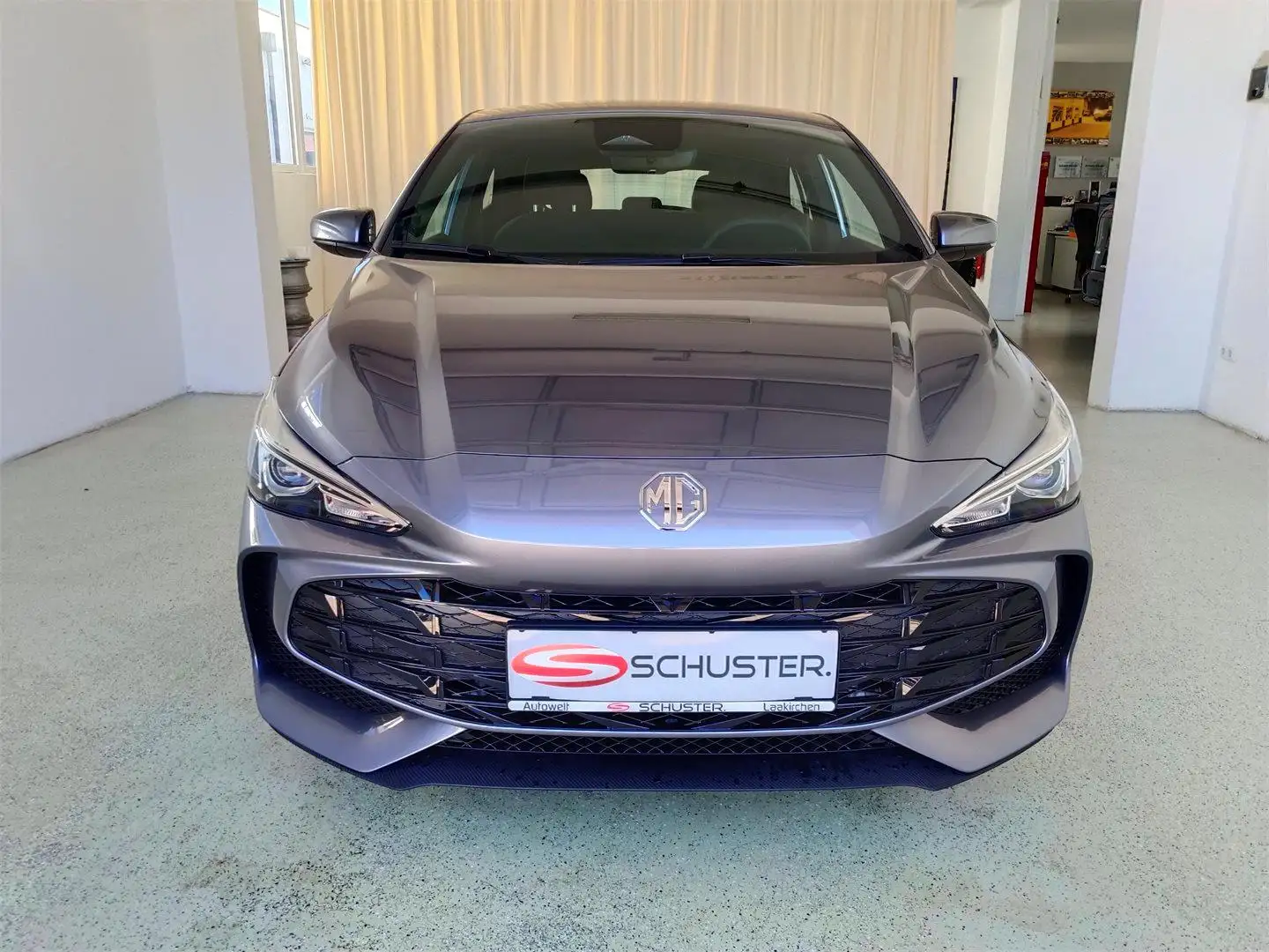 MG MG3 1,5 HEV Select Hybrid+ Grau - 2