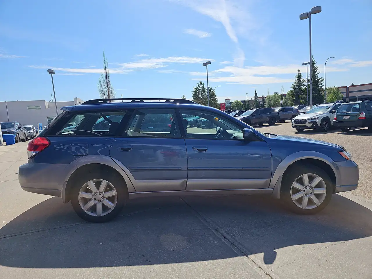 Subaru OUTBACK fotografie Subaru OUTBACK