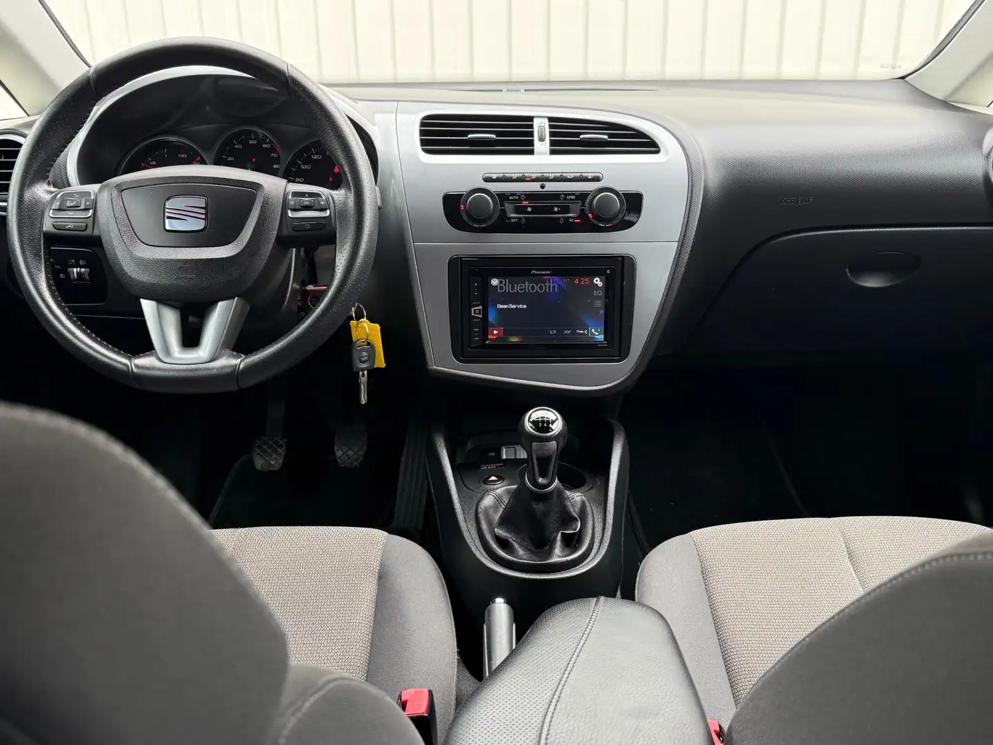 SEAT Leon 1.2 TSI Ecomotive Style 1e Eigenaar,Navigatie,Came Zwart - 2