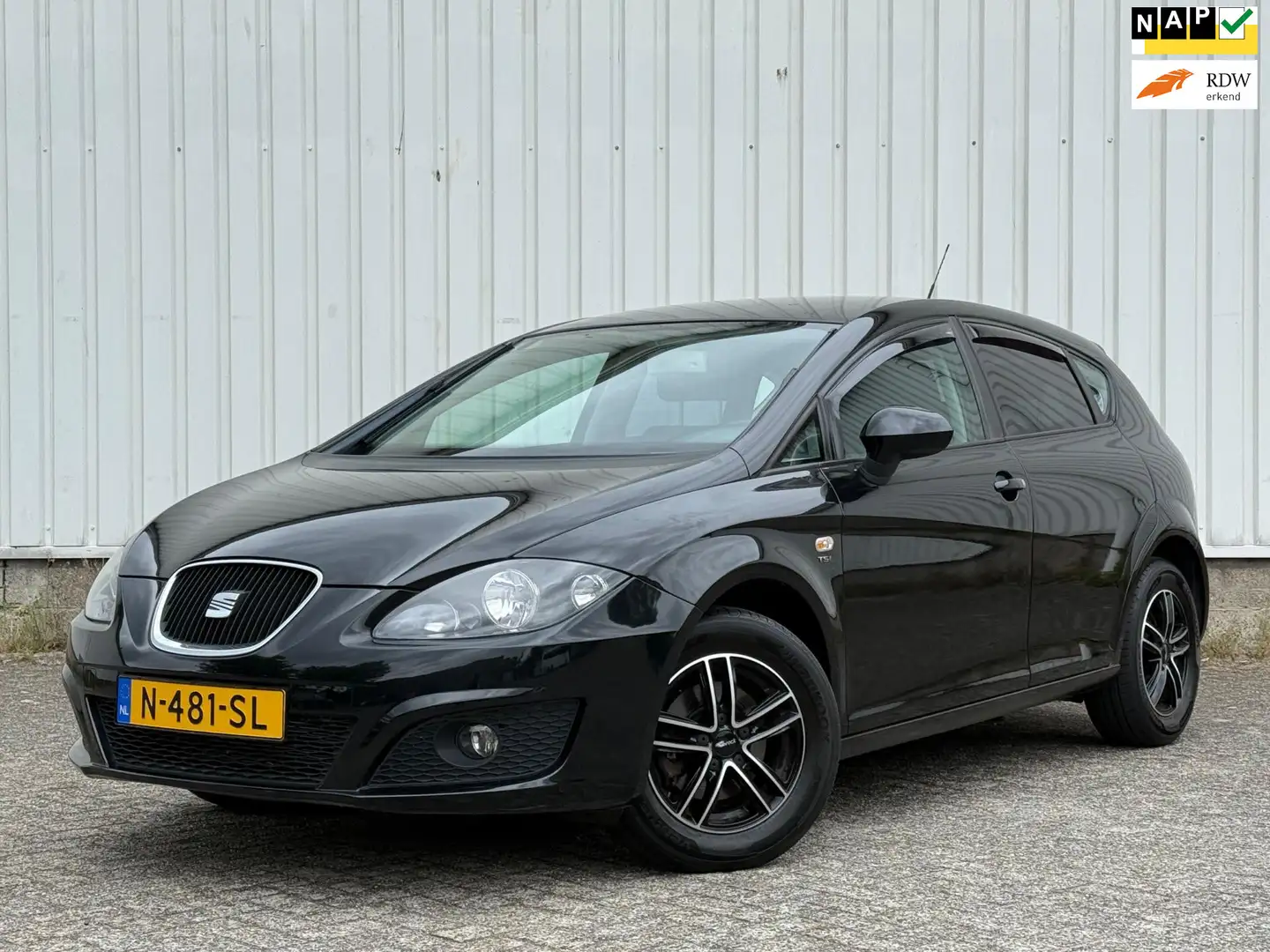 SEAT Leon 1.2 TSI Ecomotive Style 1e Eigenaar,Navigatie,Came Zwart - 1
