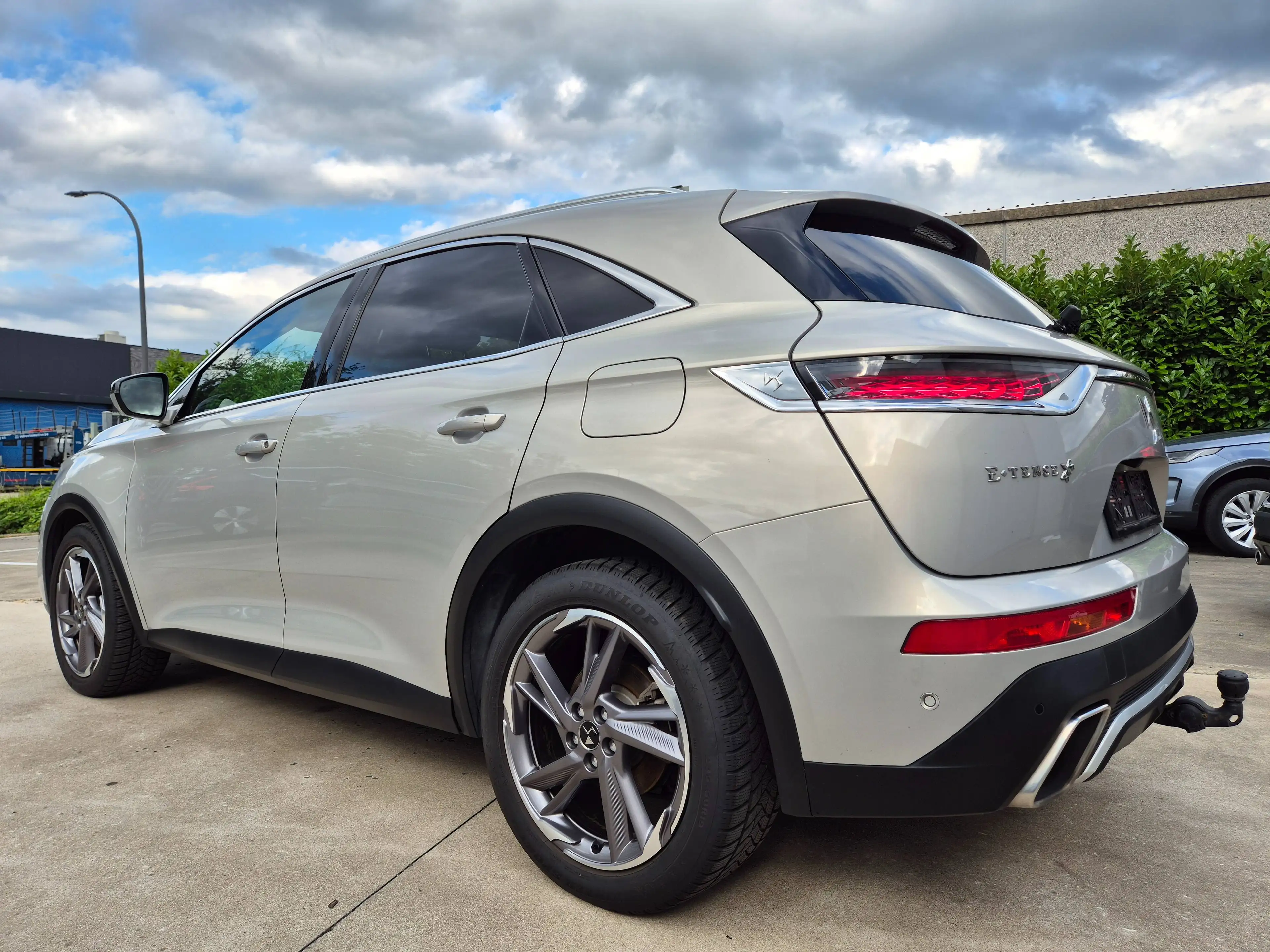 DS Automobiles DS 7 Crossback PHEV 1.6 E-TENSE / HYBRID / 4WD / RIVOLI / 4x4 — photo 10