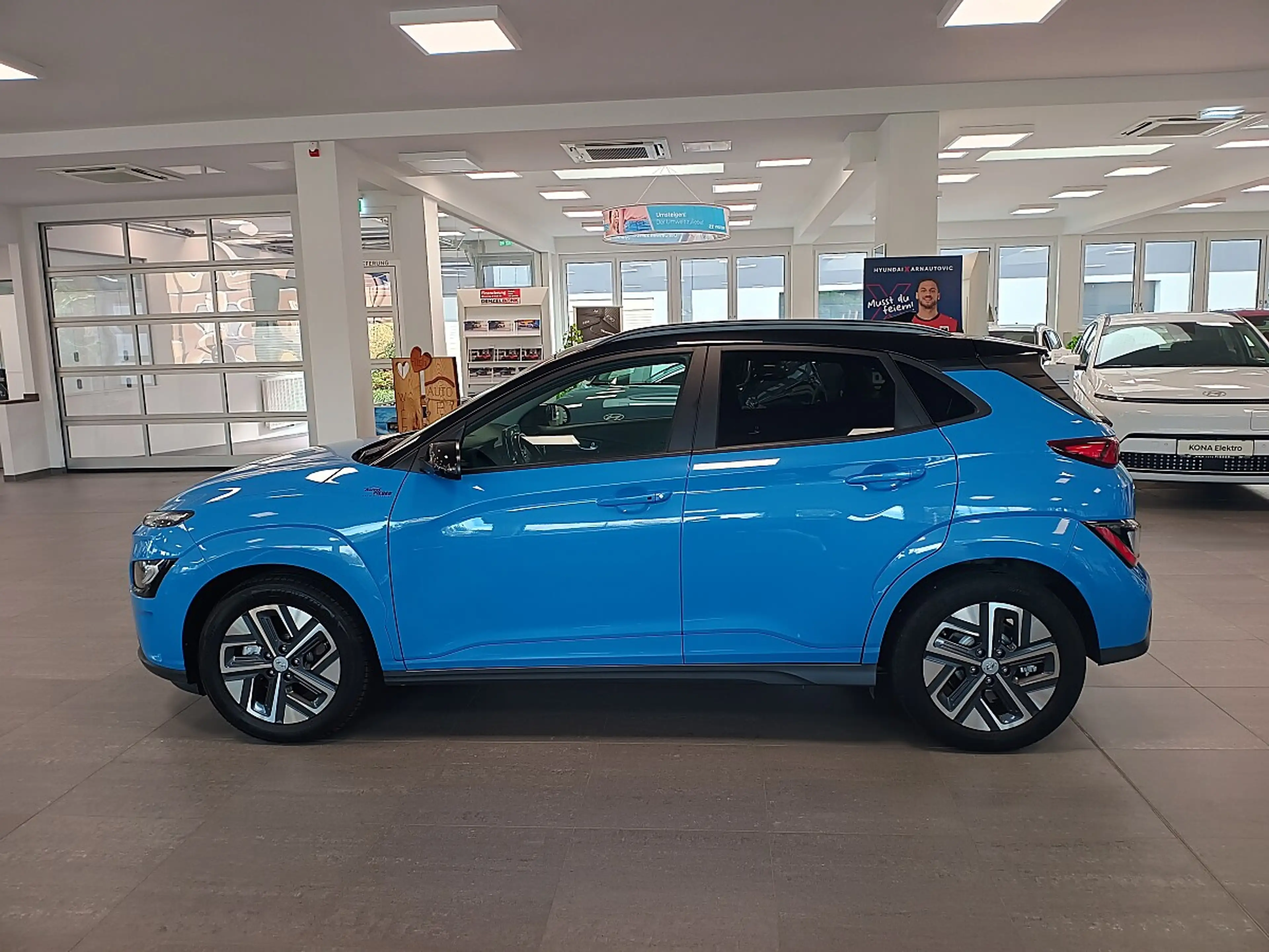 Hyundai KONA Kona Elektro 64kWh Trend Line *AHK*Navi*LED* — photo 3