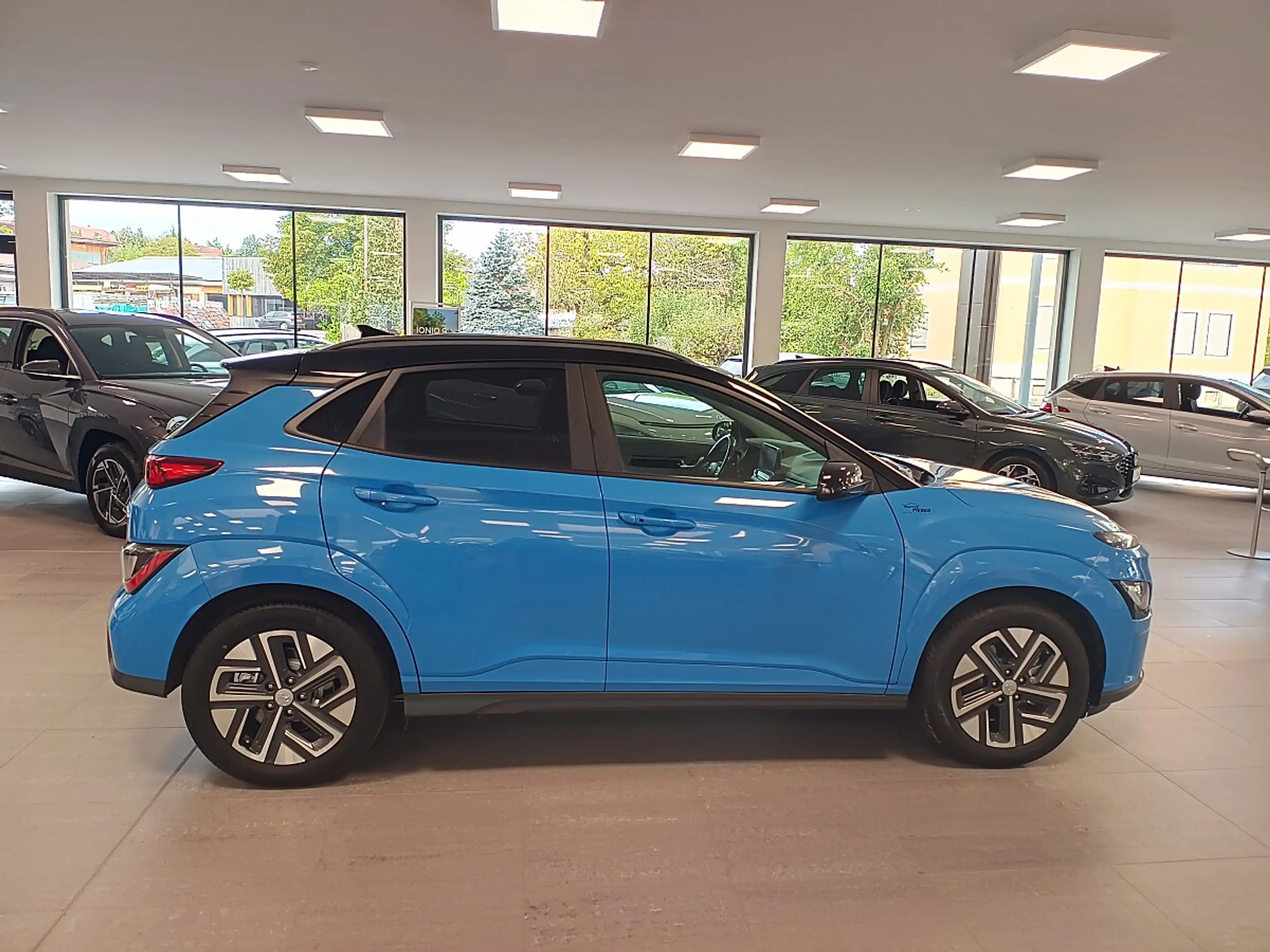 Hyundai KONA Kona Elektro 64kWh Trend Line *AHK*Navi*LED* — photo 6