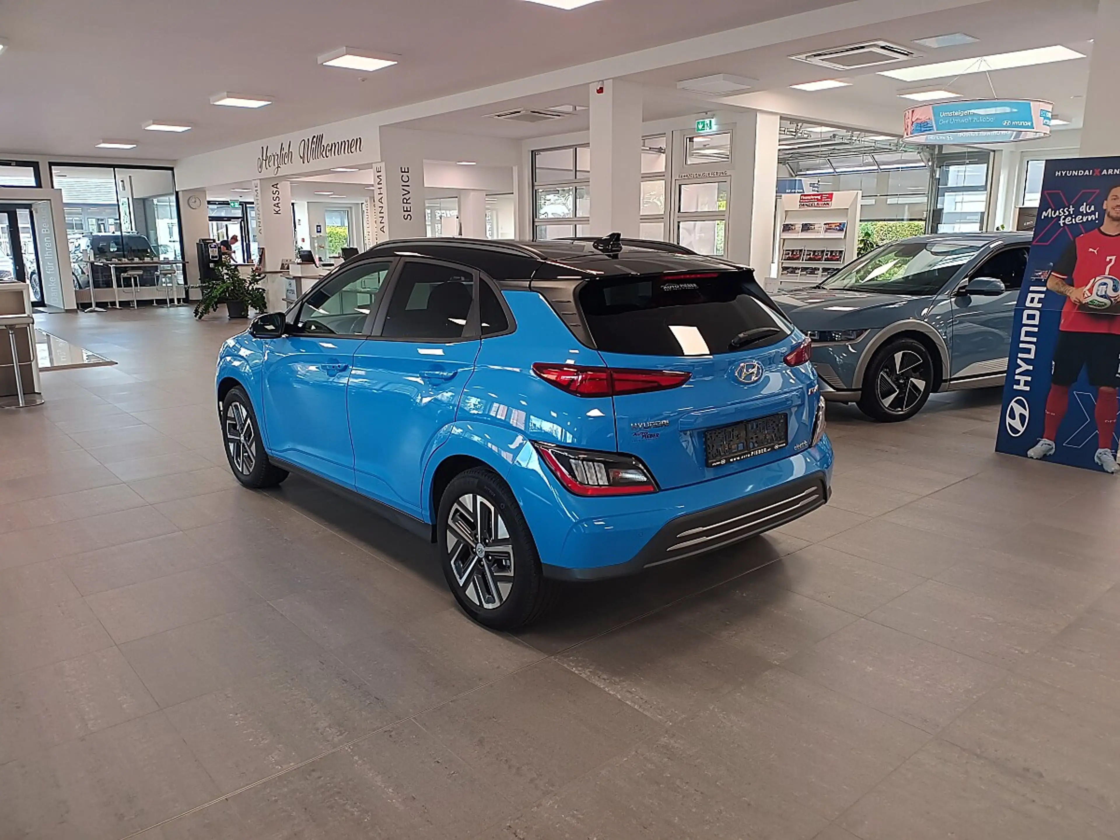 Hyundai KONA Kona Elektro 64kWh Trend Line *AHK*Navi*LED* — photo 4