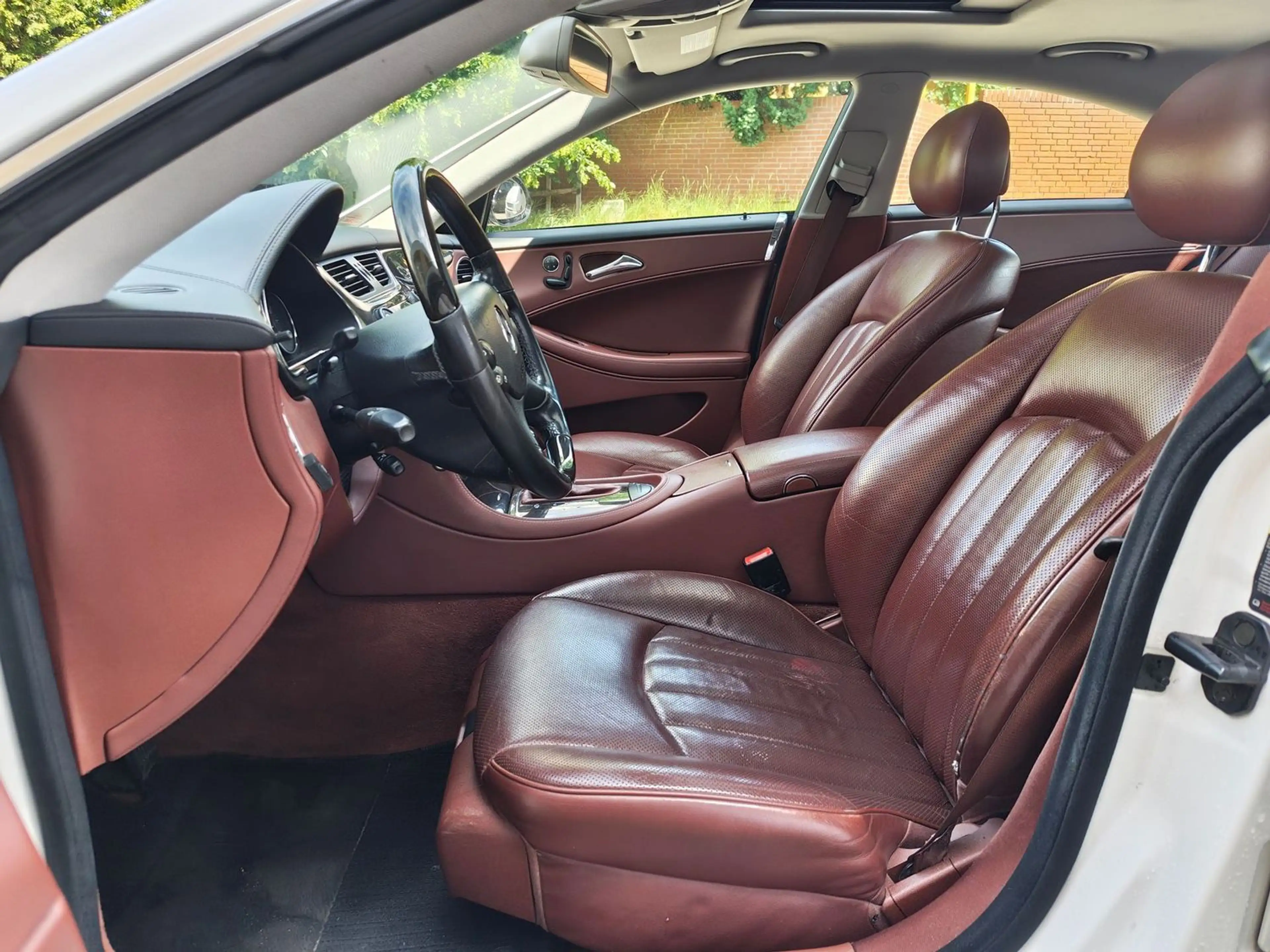 Mercedes-Benz CLS 350 *Memory*Bi-Xenon*Leder*H&K*Navi*PDC*PRINS-LPG* — photo 12