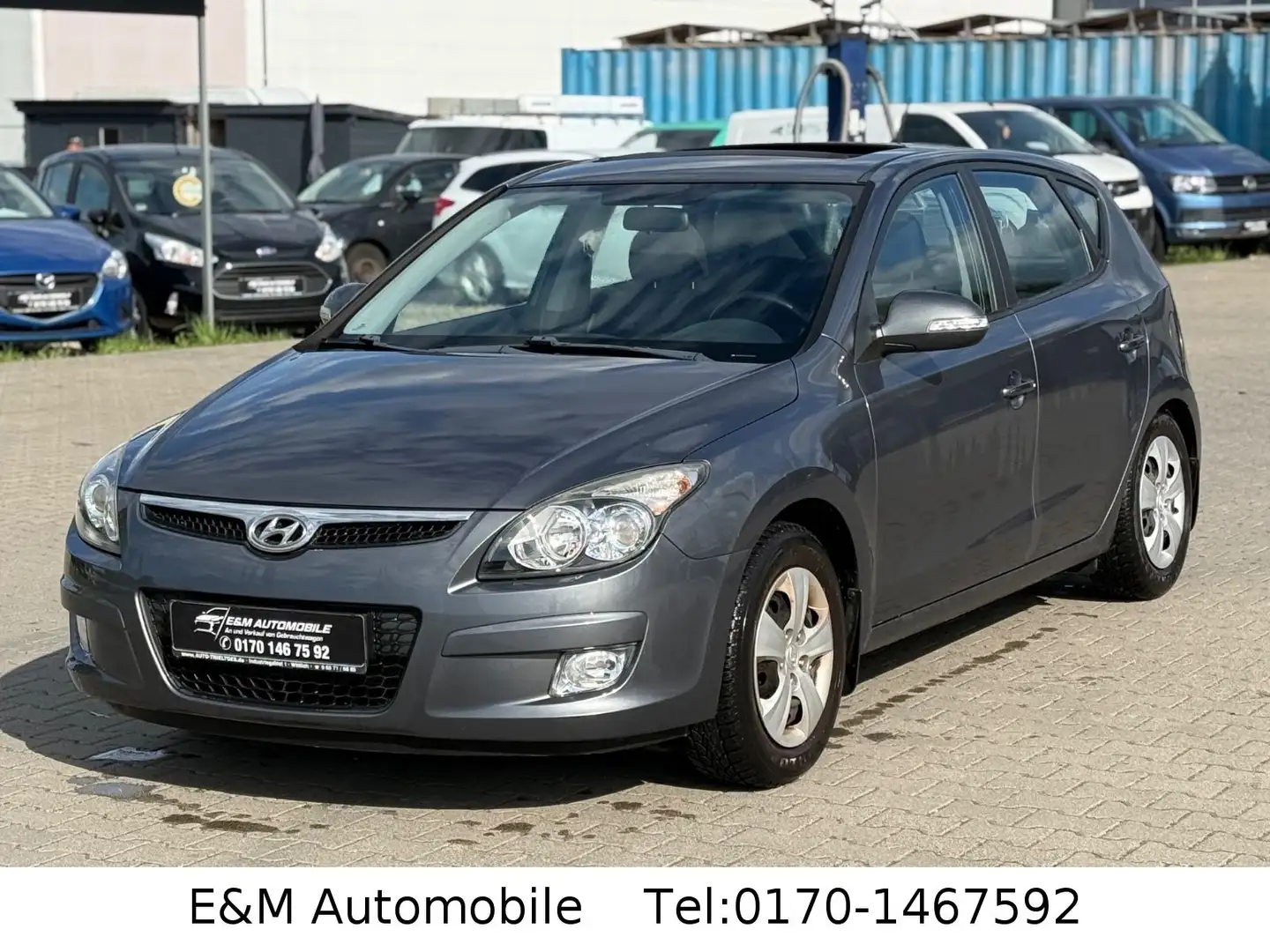 Hyundai i30 +SCHIEBEDACH+1.HAND+SITZHEIZUNG+KLIMAAUTOMATI Gris - 1