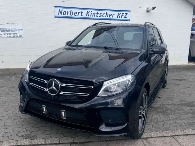 Mercedes-Benz GLE 350 d AMG-Line Pano Luft AHK Night Standheizu