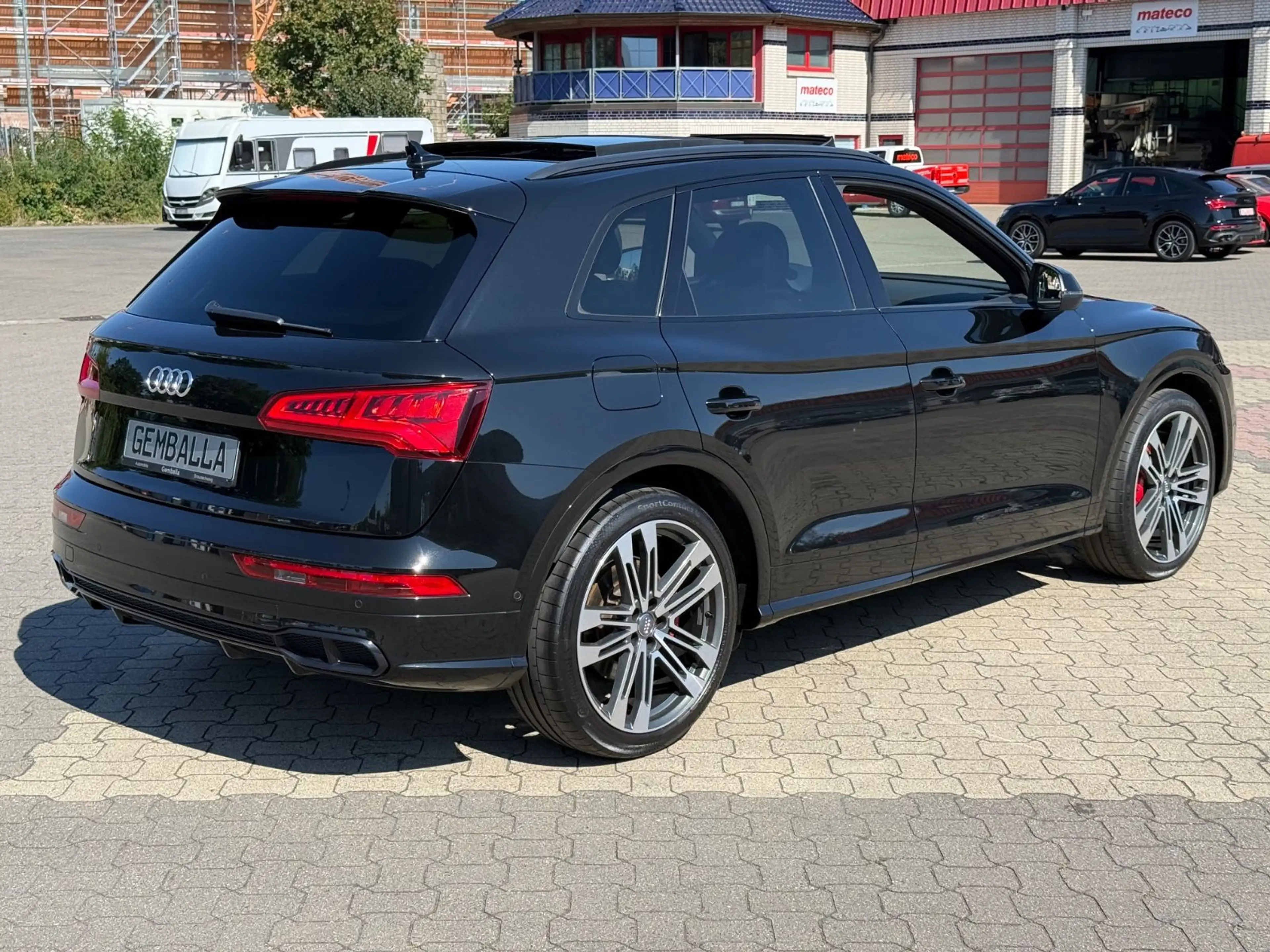 Audi SQ5 3.0 TDI BLACKLINE, PANORAMA, S-SITZE RAUTE — photo 3
