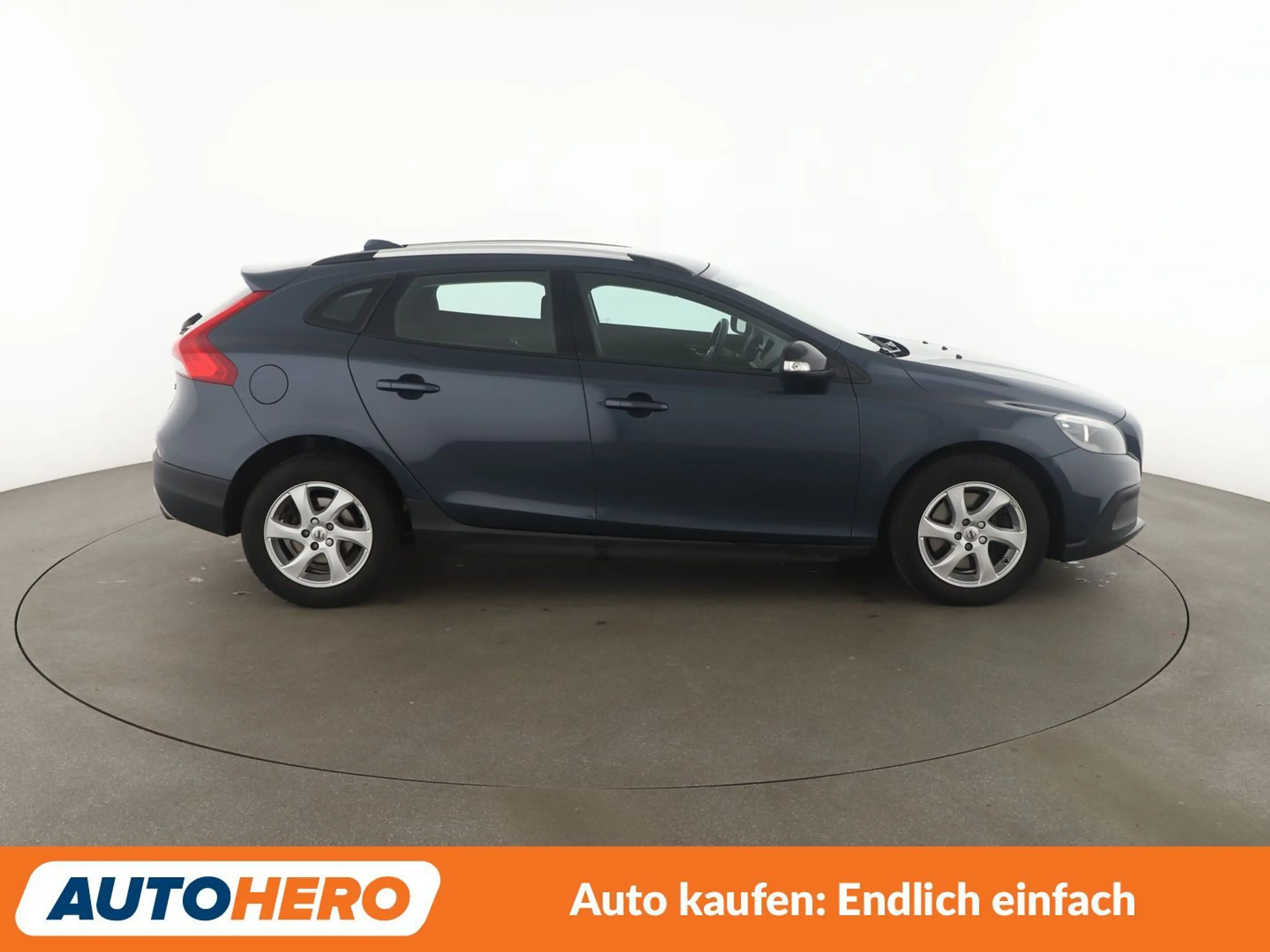 Volvo V40 Cross Country 2.0 T3*TEMPO*LIMITER*PDC — photo 7