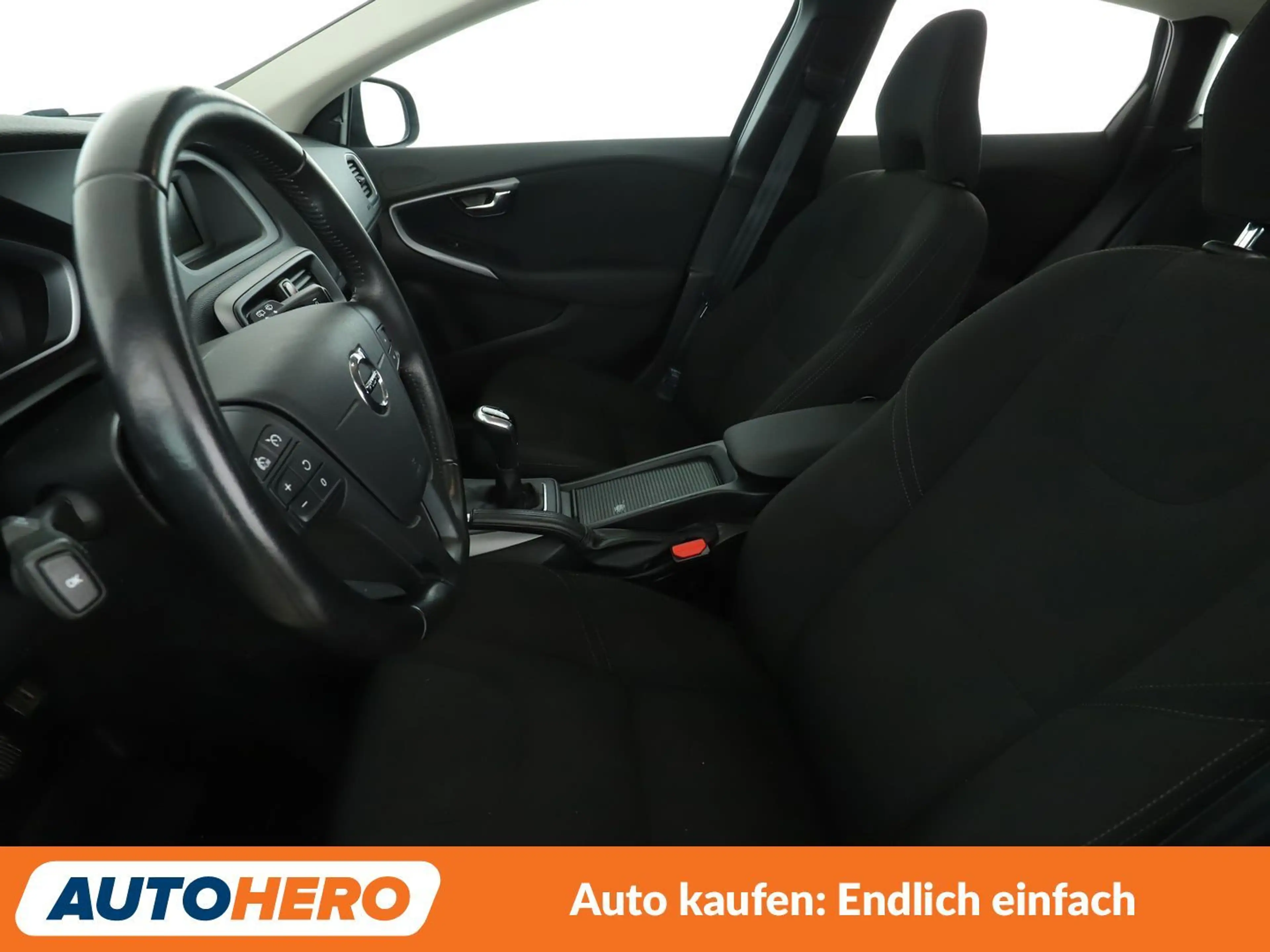 Volvo V40 Cross Country 2.0 T3*TEMPO*LIMITER*PDC — photo 10