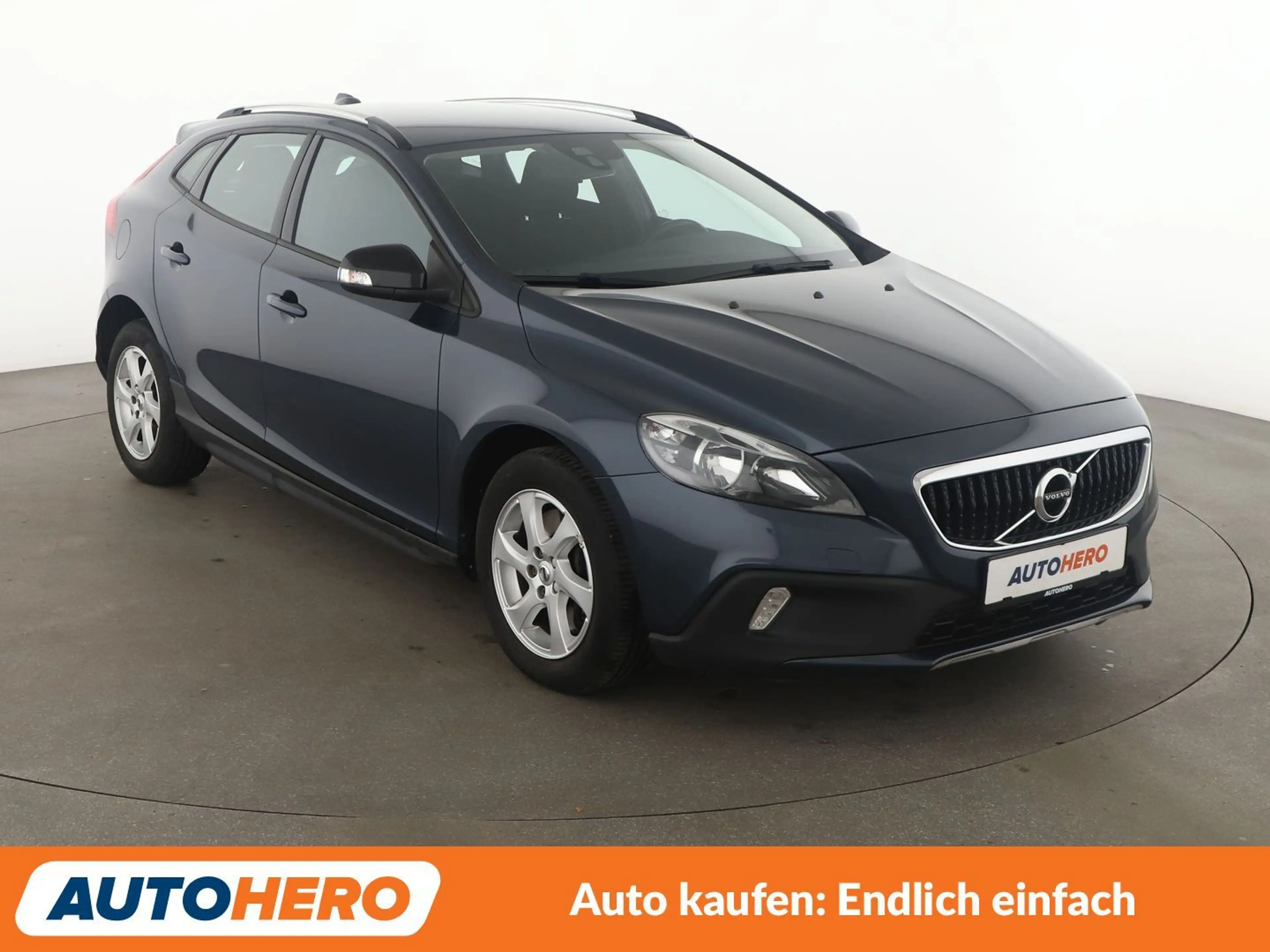 Volvo V40 Cross Country 2.0 T3*TEMPO*LIMITER*PDC — photo 8