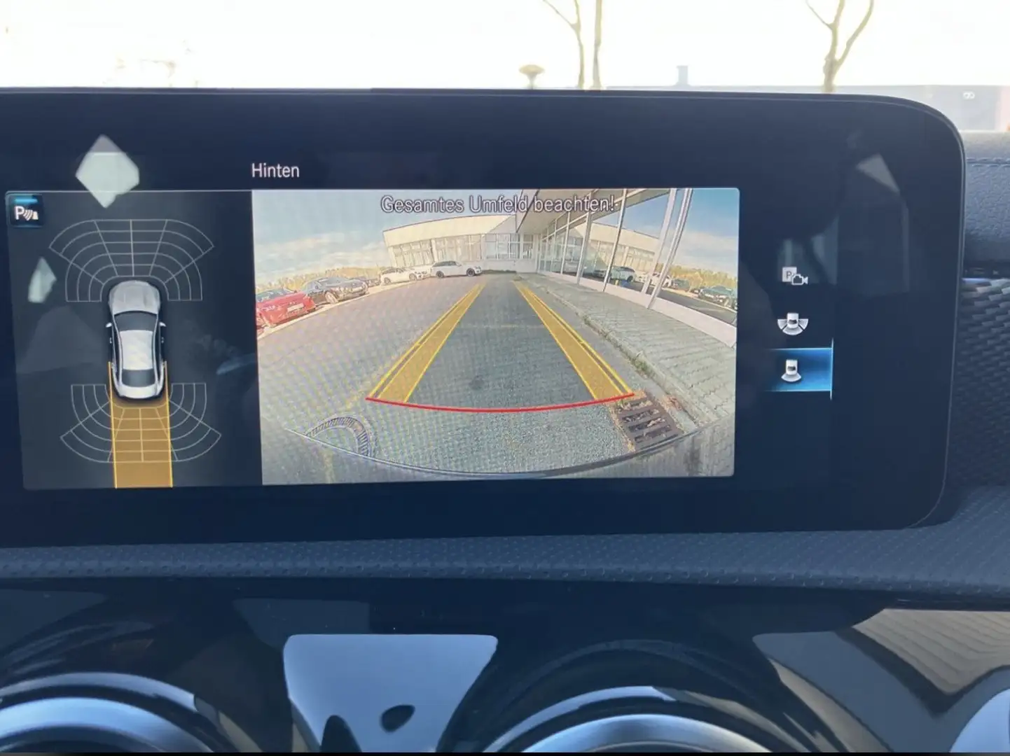 Mercedes-Benz CLA 200 CLA 200 d Aut. Schwarz - 2