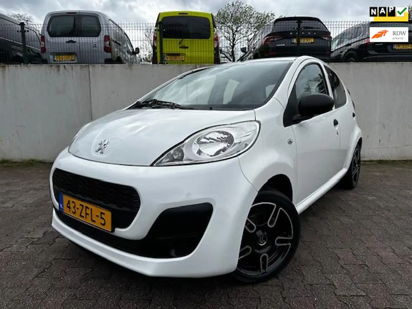 Peugeot 107 1.0 Blue Lease/AIRCO/SPORT VELGEN/NETTE AUTO/NIEUW Blanc - 1