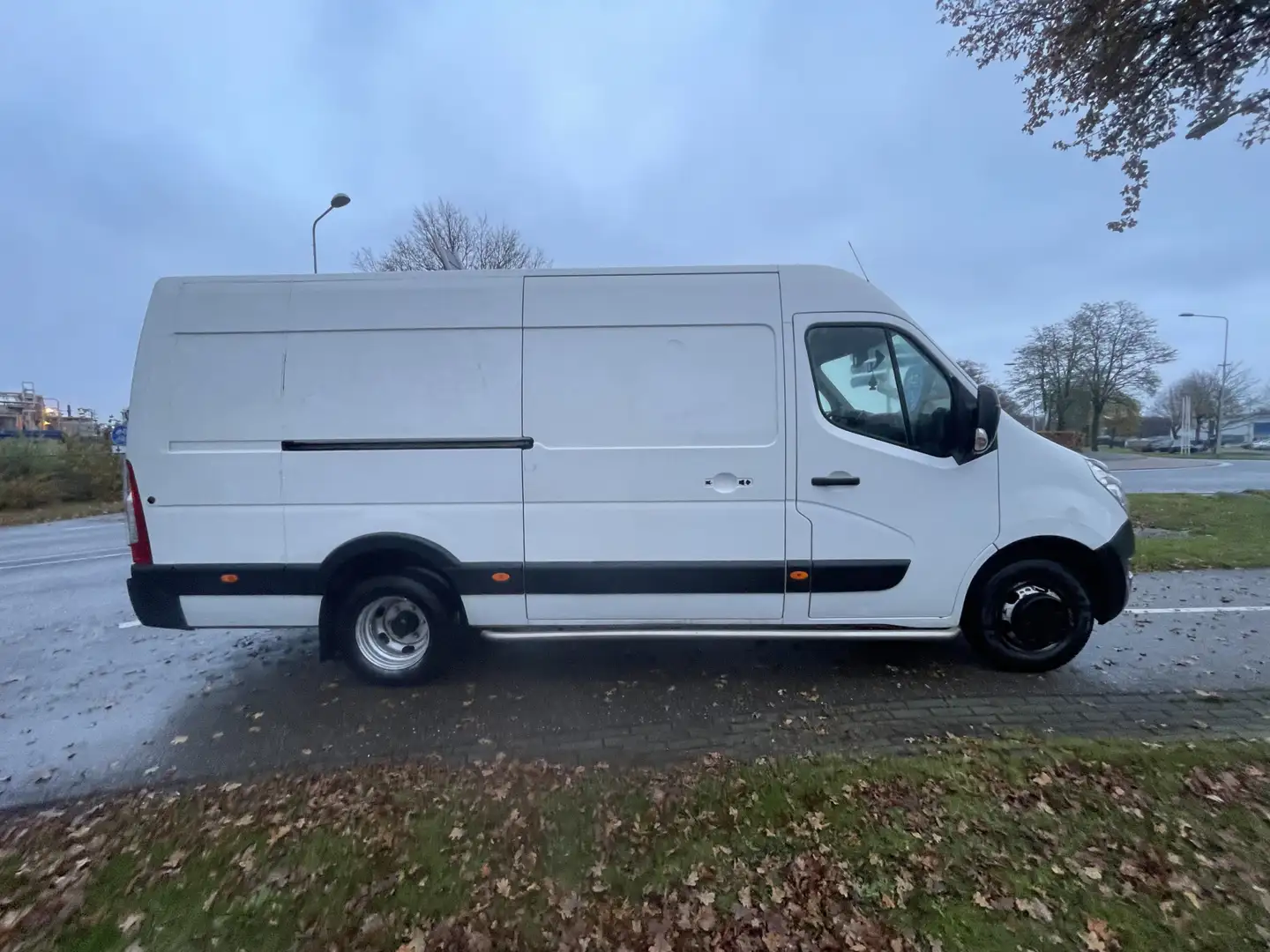 Renault Master T35 2.3 dCi L3H3 Eco | Dubbel lucht | 3000 kg Trek Wit - 2