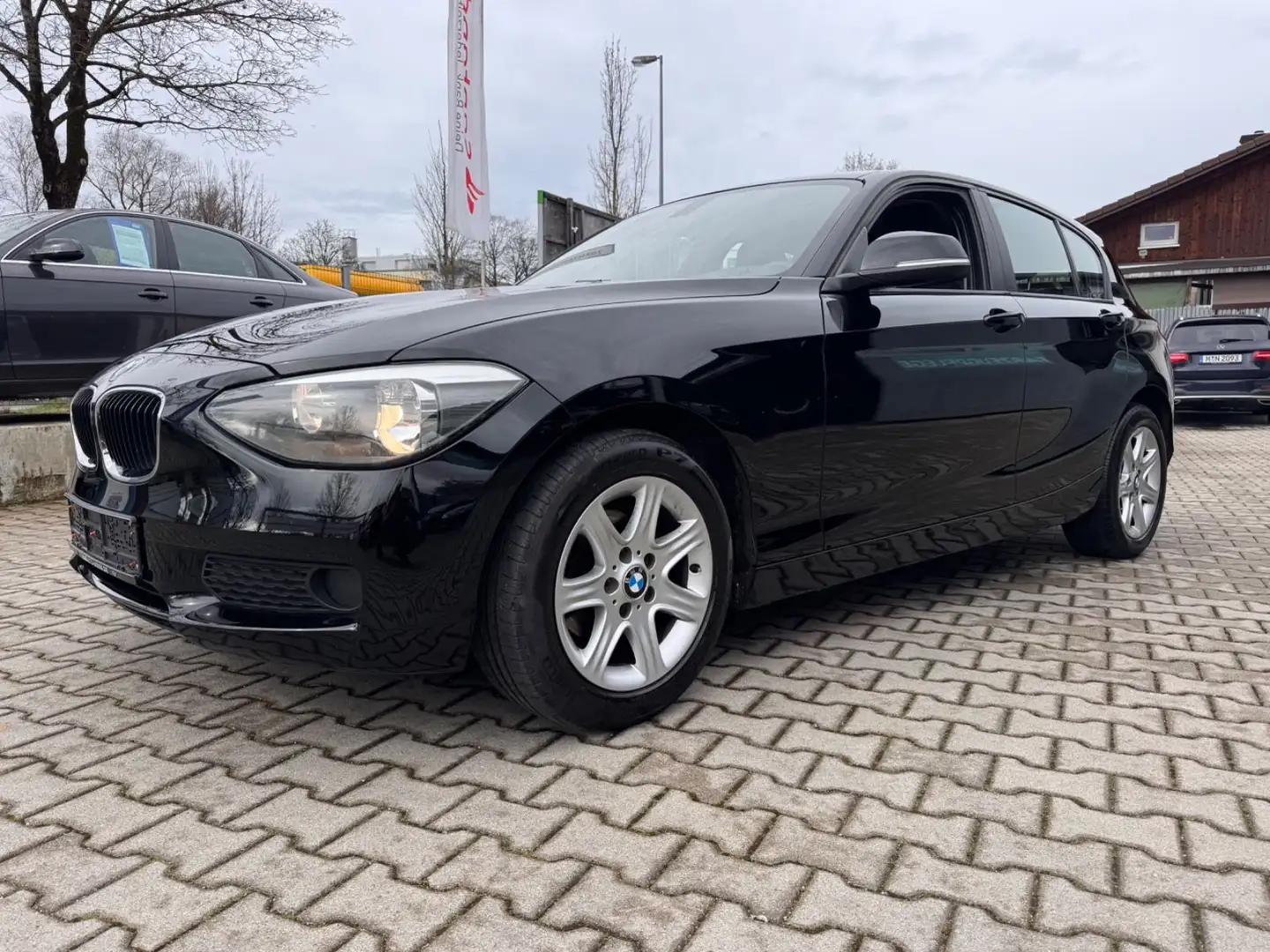 BMW 114 i 5-trg. 116i KLIMA ALUFELGEN Schwarz - 1