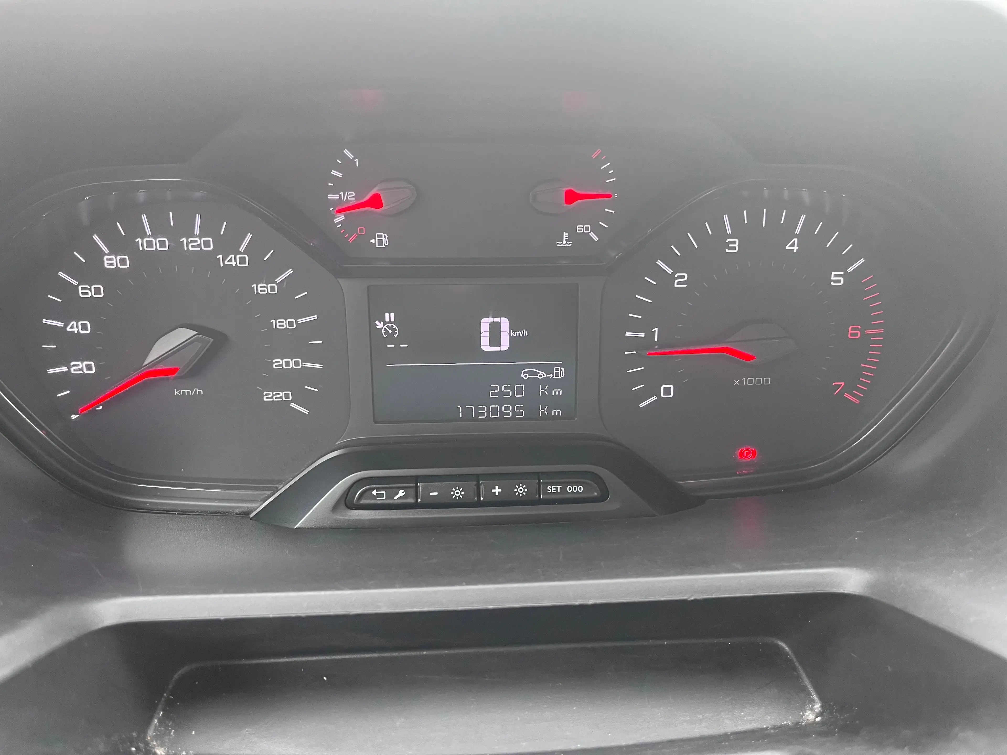 Peugeot Partner 1.6 BlueHDi L2 Heavy Premium S/S (EU6.2) — photo 7