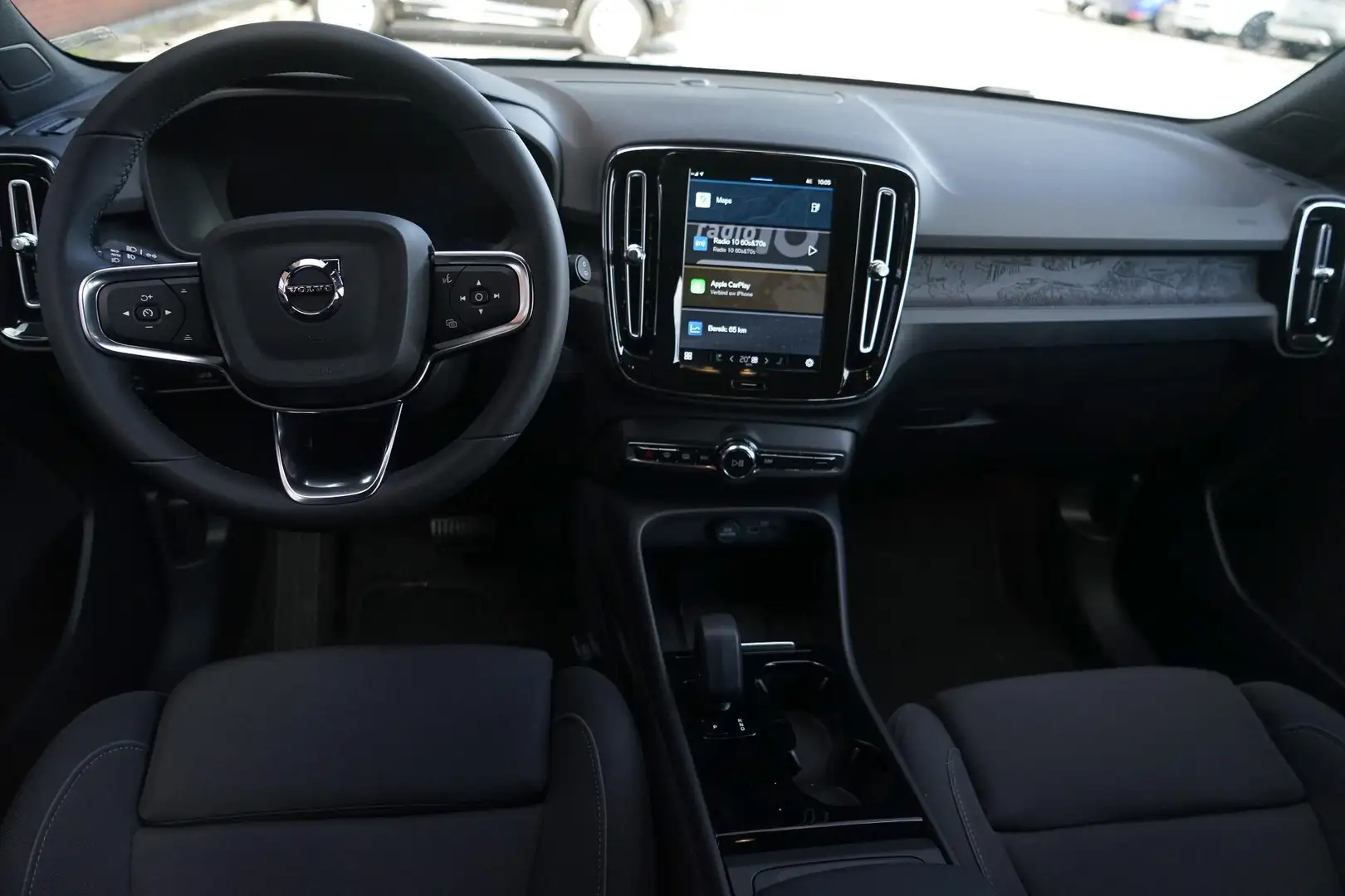 Volvo EX40 Single Motor Plus | Nu met €2.950,- EV-Subsidie! | Beige - 2