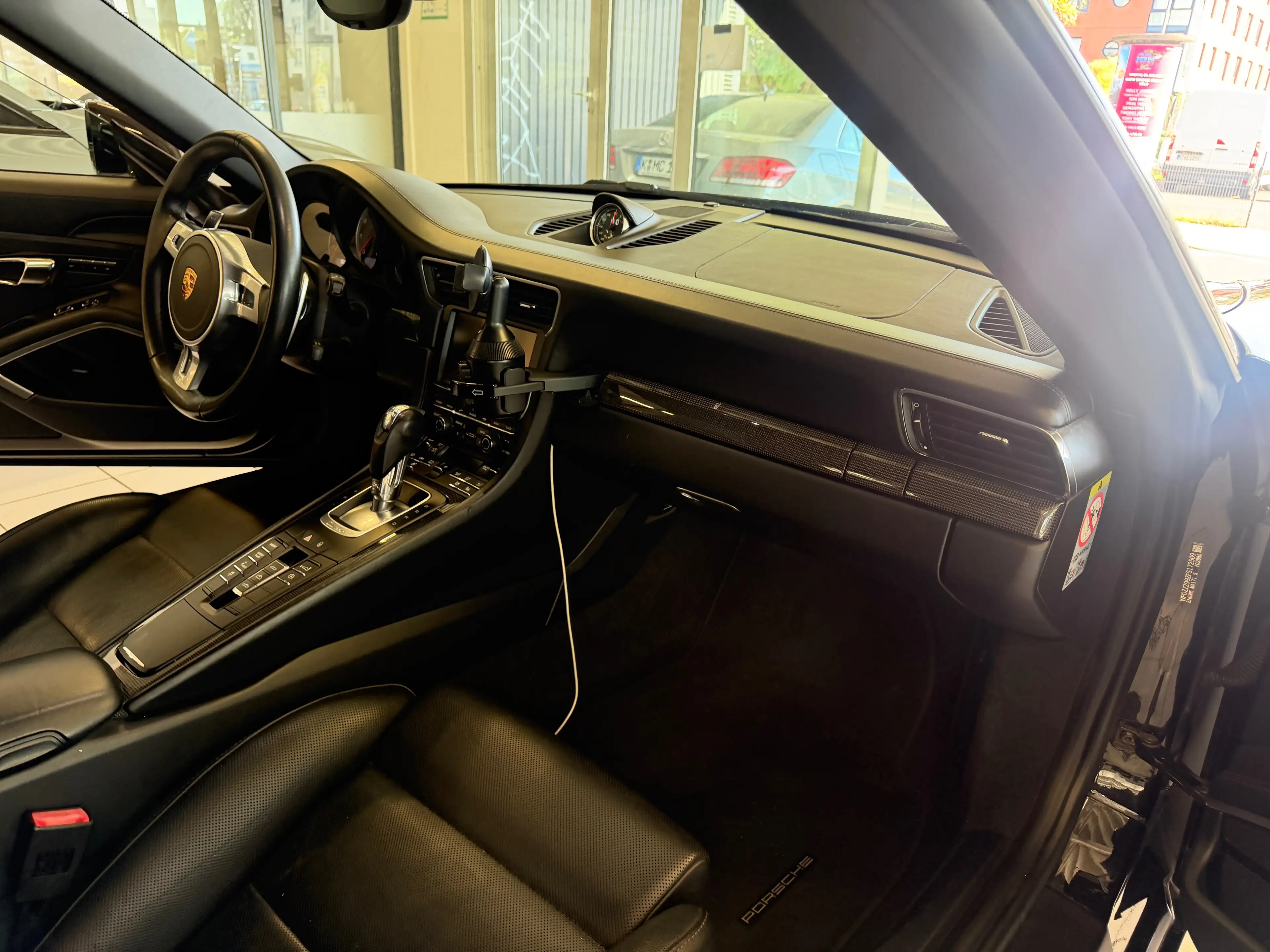 Porsche 991 Turbo S Cabriolet — photo 9