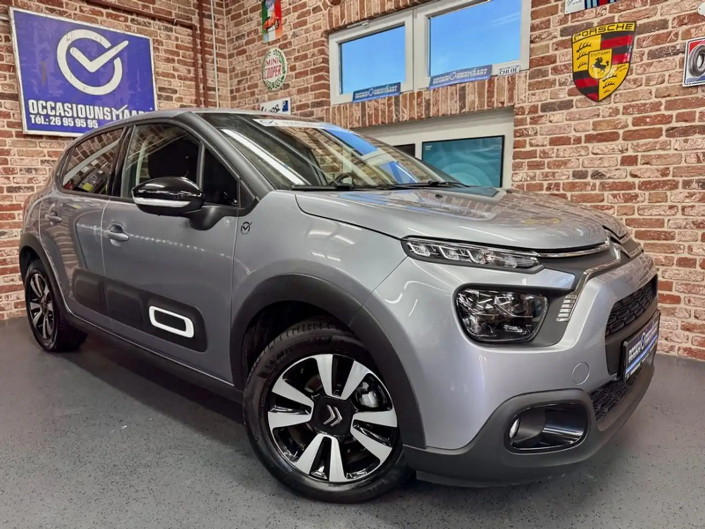 Citroen C3 C3 1.2 110cv Auto MAX Gris - 1