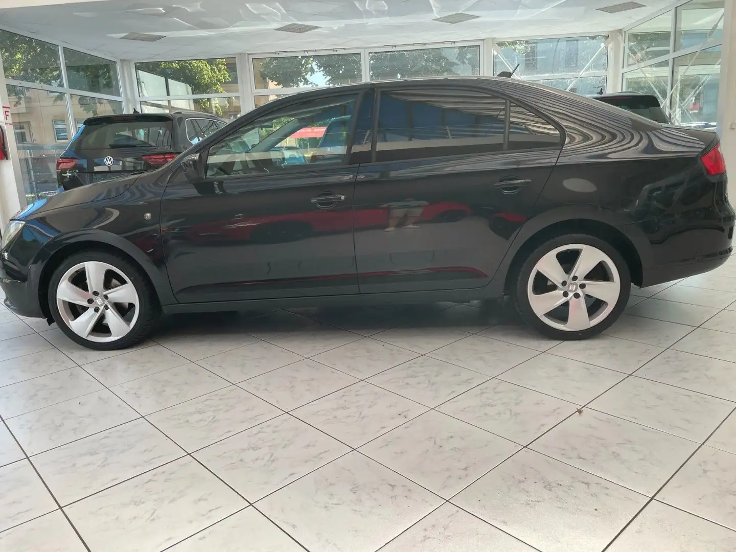 SEAT Toledo Style ,SHZ,Navi,Klimaautomatic,AHZ Schwarz - 2