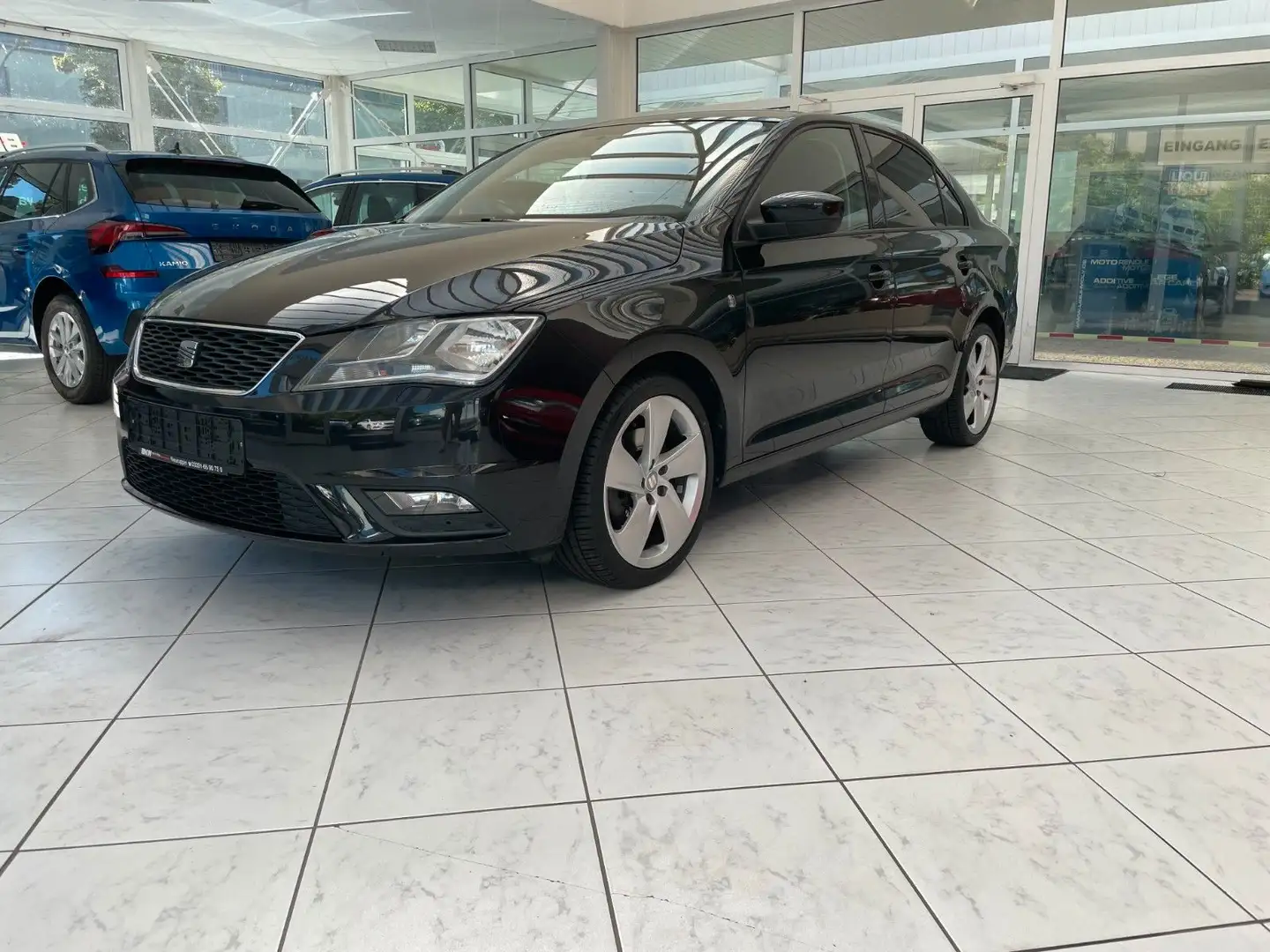 SEAT Toledo Style ,SHZ,Navi,Klimaautomatic,AHZ Schwarz - 1