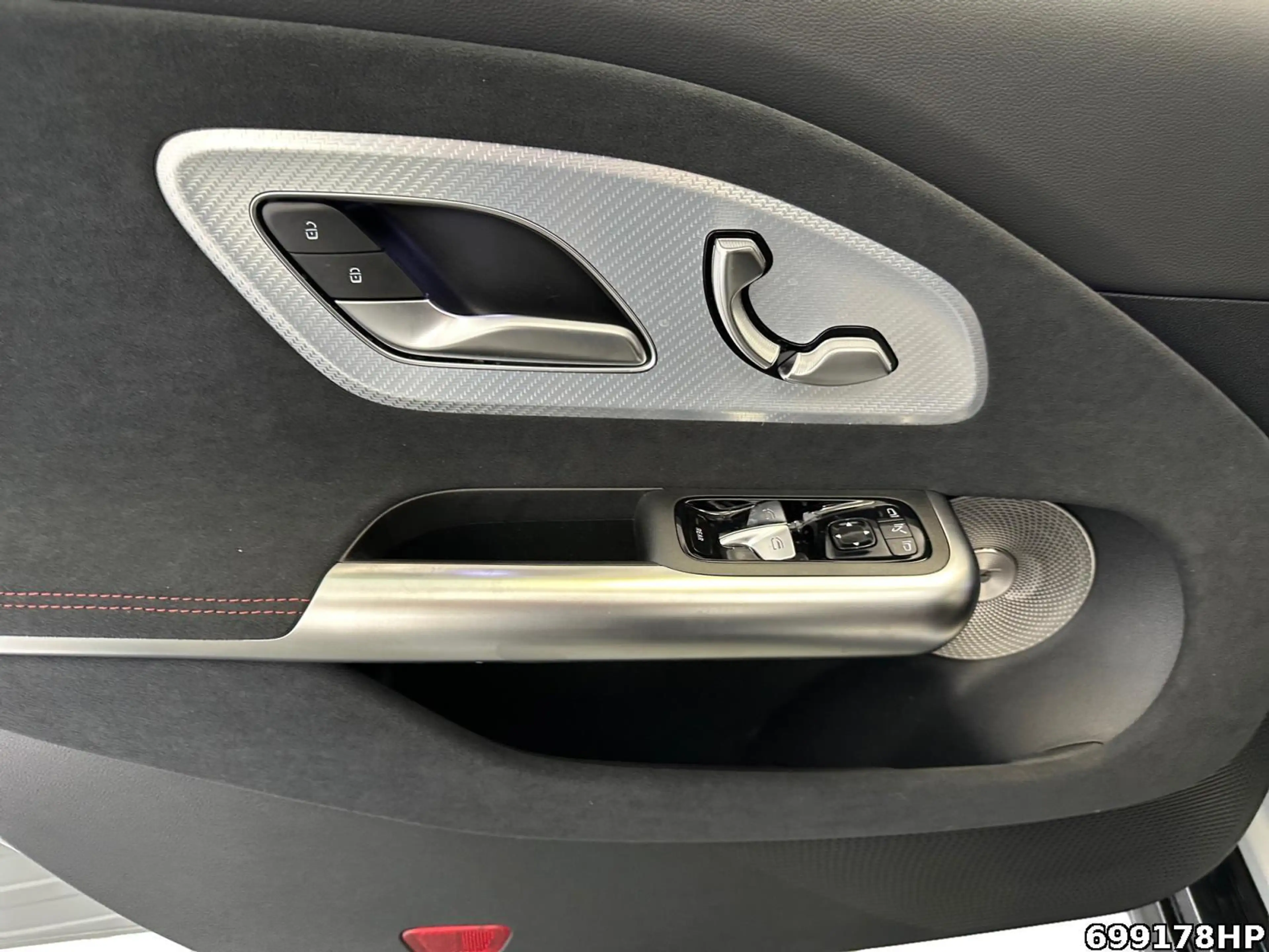 Mercedes-Benz CLA 220 +AHK+360°KAM+BURMESTER+HEAD-UP+AMG+ — photo 10