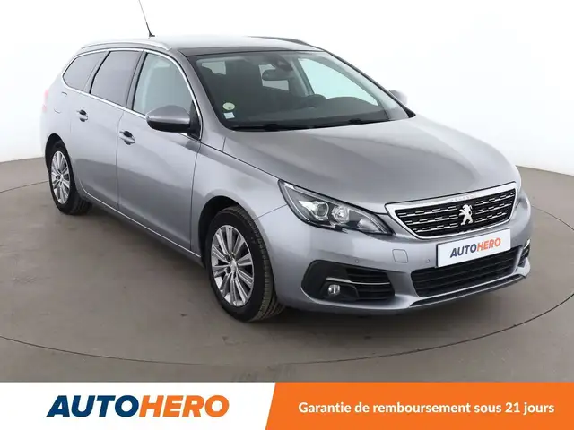 Peugeot 308 view 8