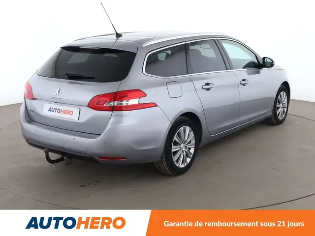 Peugeot 308 view 6
