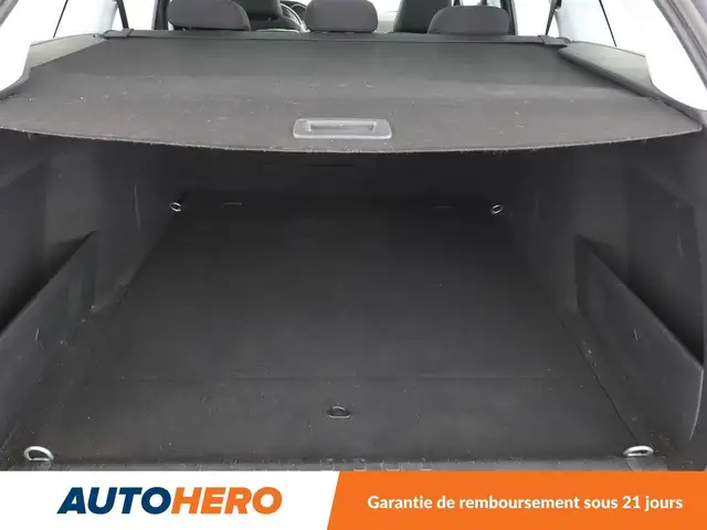Peugeot 308 view 17