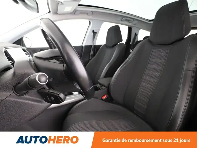 Peugeot 308 view 10