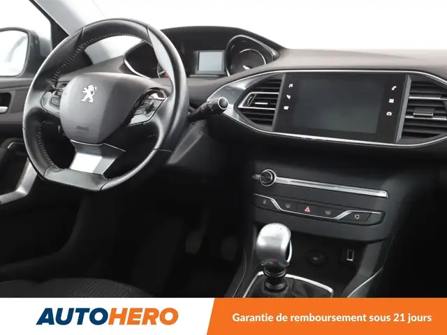 Peugeot 308 view 13