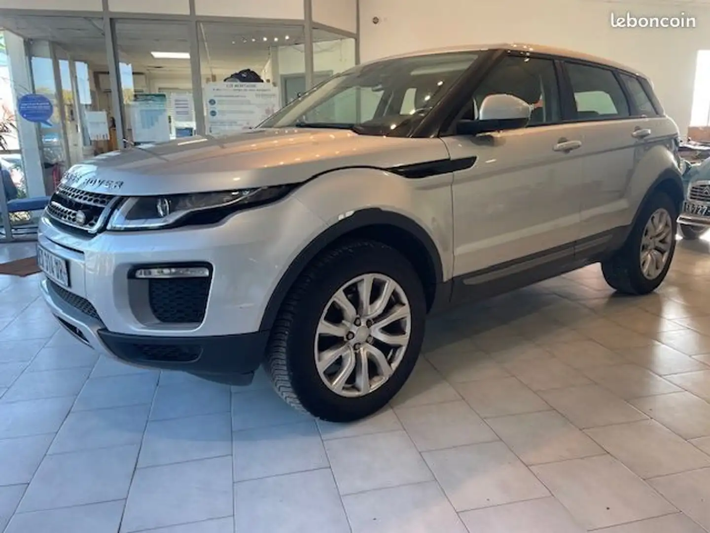 Land Rover Range Rover Evoque td4 150 se dynamic Gris - 2
