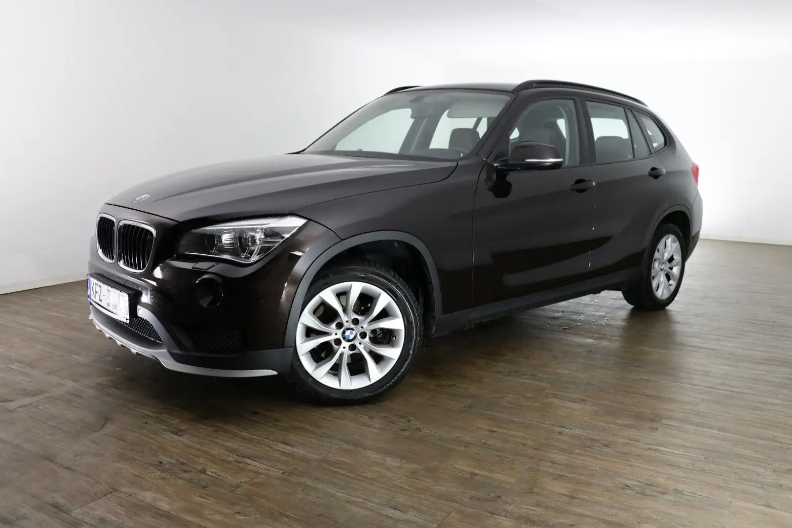 BMW X1 20d xDrive*BI-Xenon*NAVI*Klima*Sitzhz.*PDC* Bruin - 2