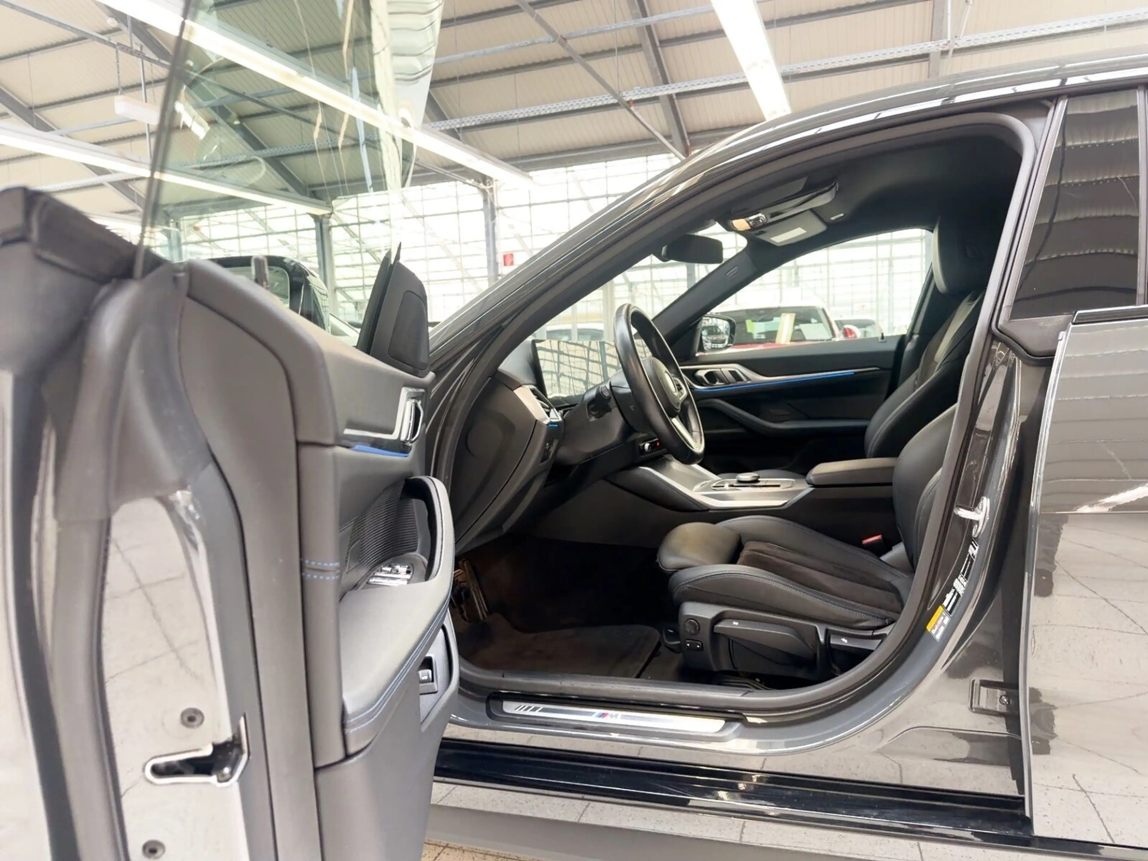 BMW i4 - 40 e M Sport M Sport|LED|DAB|Temp. — photo 8