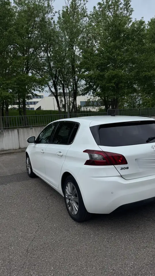 Peugeot 308 308 SW — photo 3