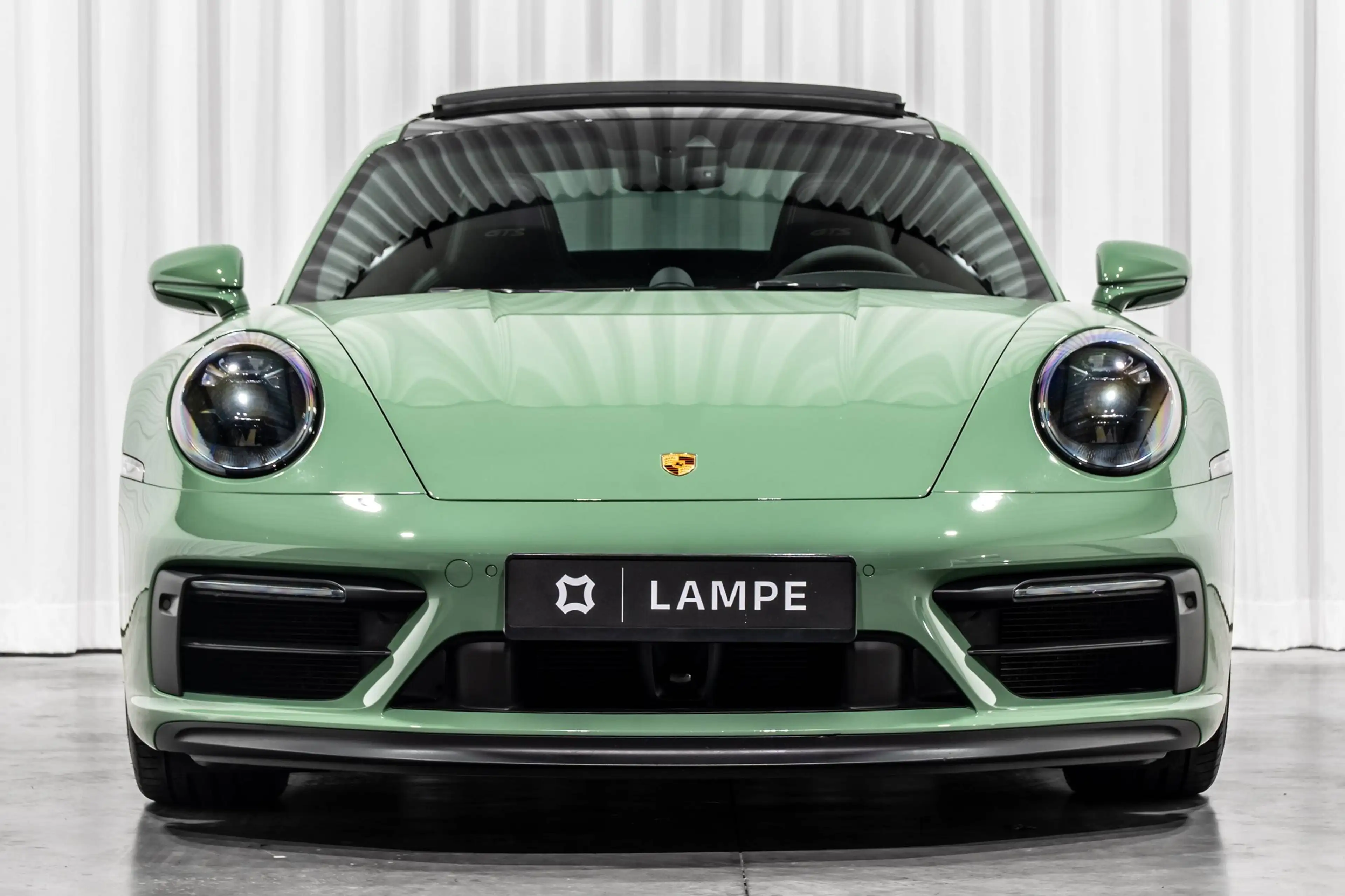 Porsche 911 992.1 Carrera GTS Coupé PTS Auratium Green Schuifdak BOSE — photo 2