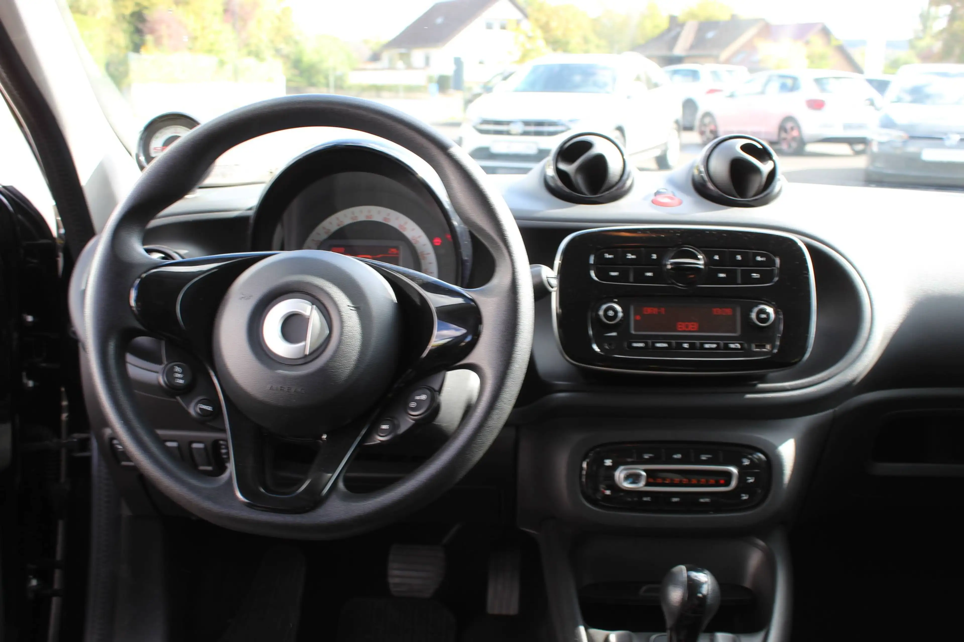 smart forFour electric drive / EQ, SOH 1.Hand Batterie-Zertifikat 90%, DAB-Radio, 8-fach bereift, Sitzheizung — photo 15
