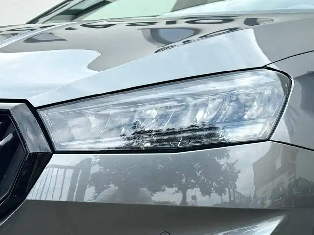 Skoda Fabia view 3