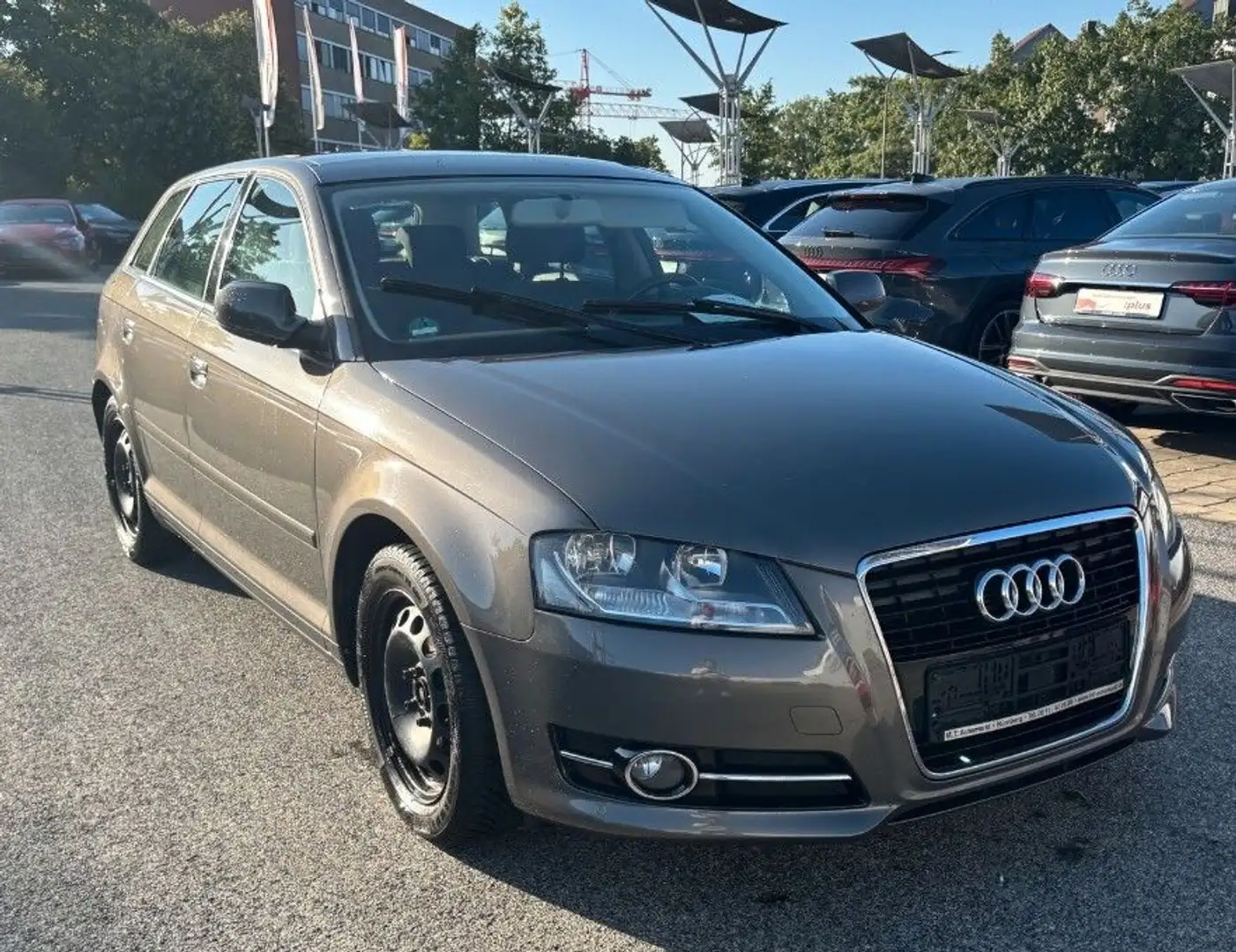 Audi A3 Sportback 1.8 TFSI Ambition S Line Grijs - 1
