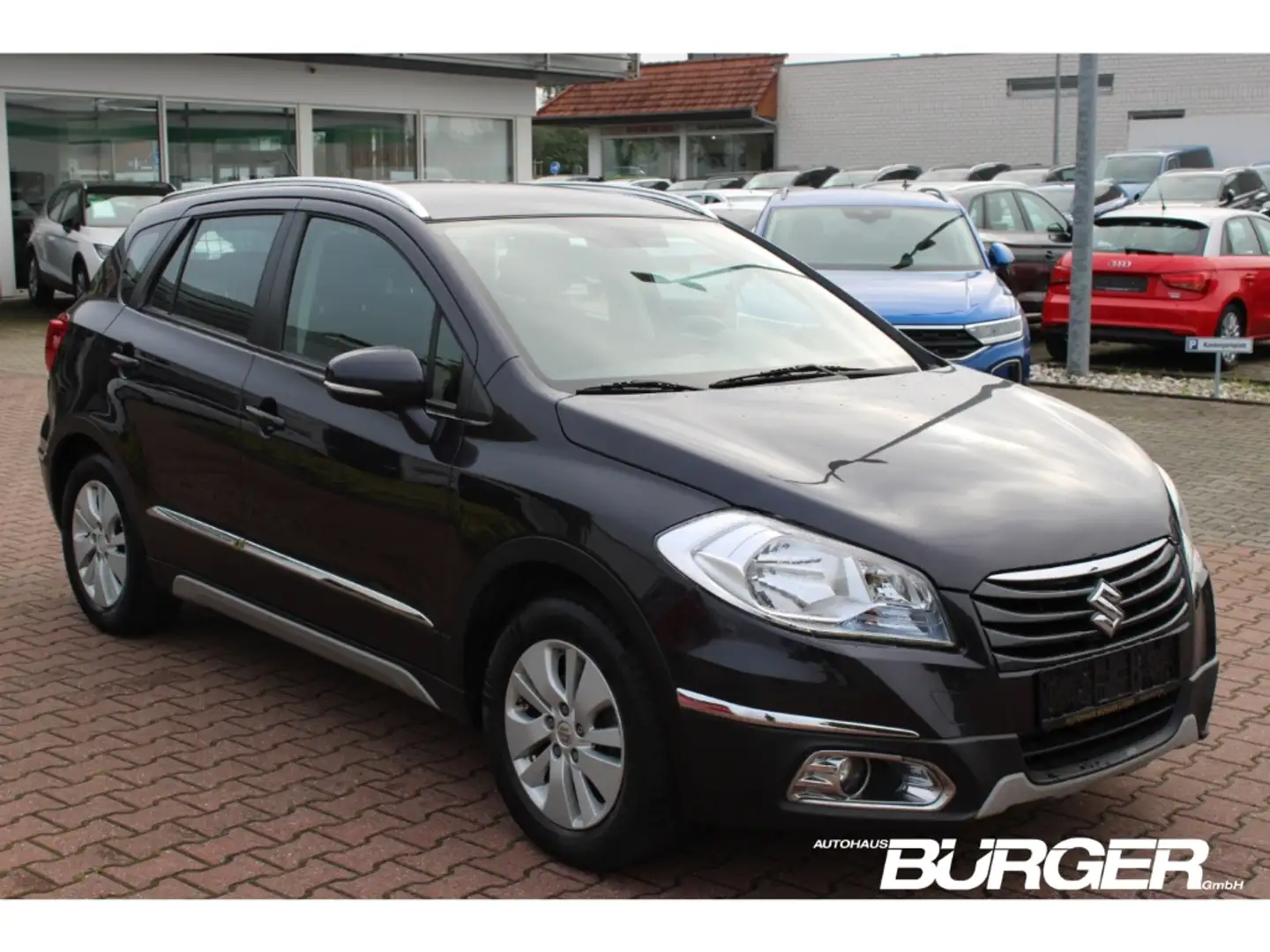 Suzuki SX4 S-Cross Mehrzonenklima SHZ Temp PDC Berganfahrass. Grijs - 2