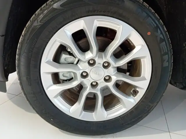 Jeep Compass view 8