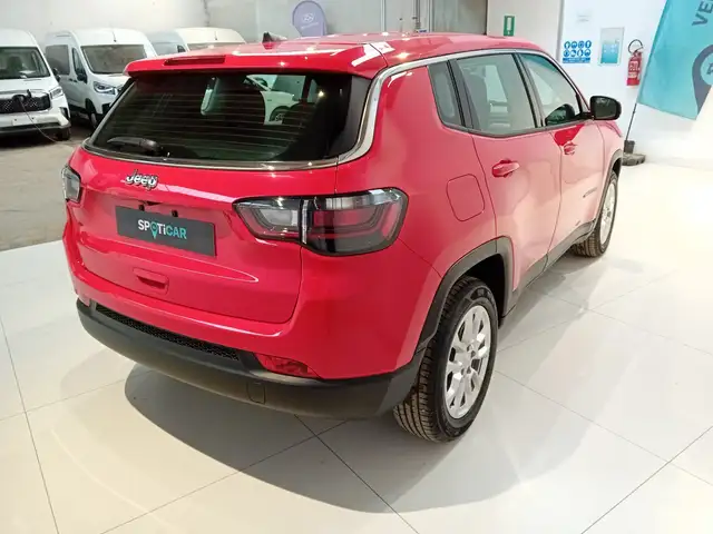 Jeep Compass view 4
