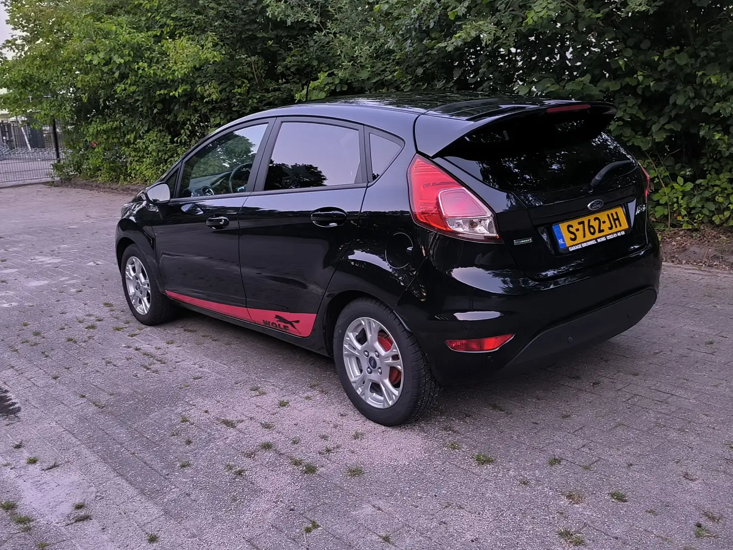 Ford Fiesta 1.0 EcoB. Titanium Zwart - 2