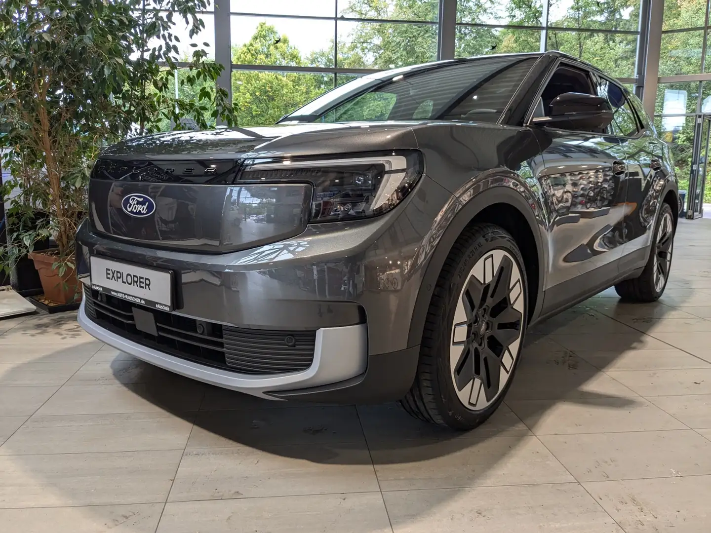 Ford Explorer BEV 210 kW Premium RWD Grigio - 2