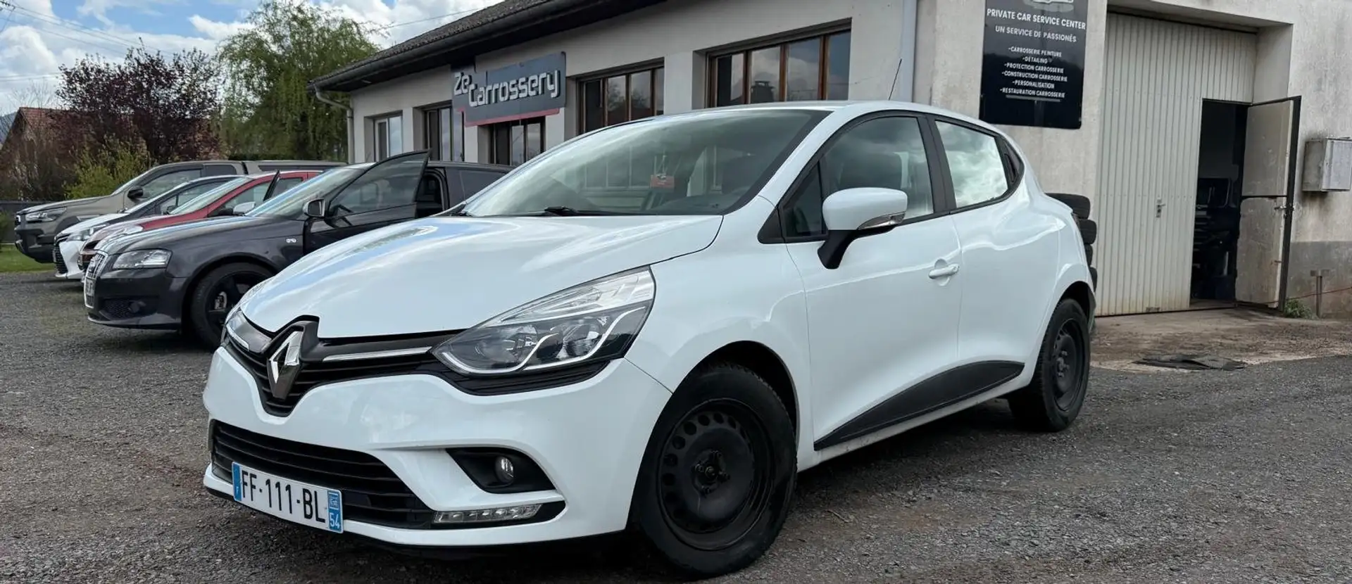 Renault Clio CLIO IV SOCIETE DCI 75 ECO2 AIR MEDIANAV 90G Wit - 1