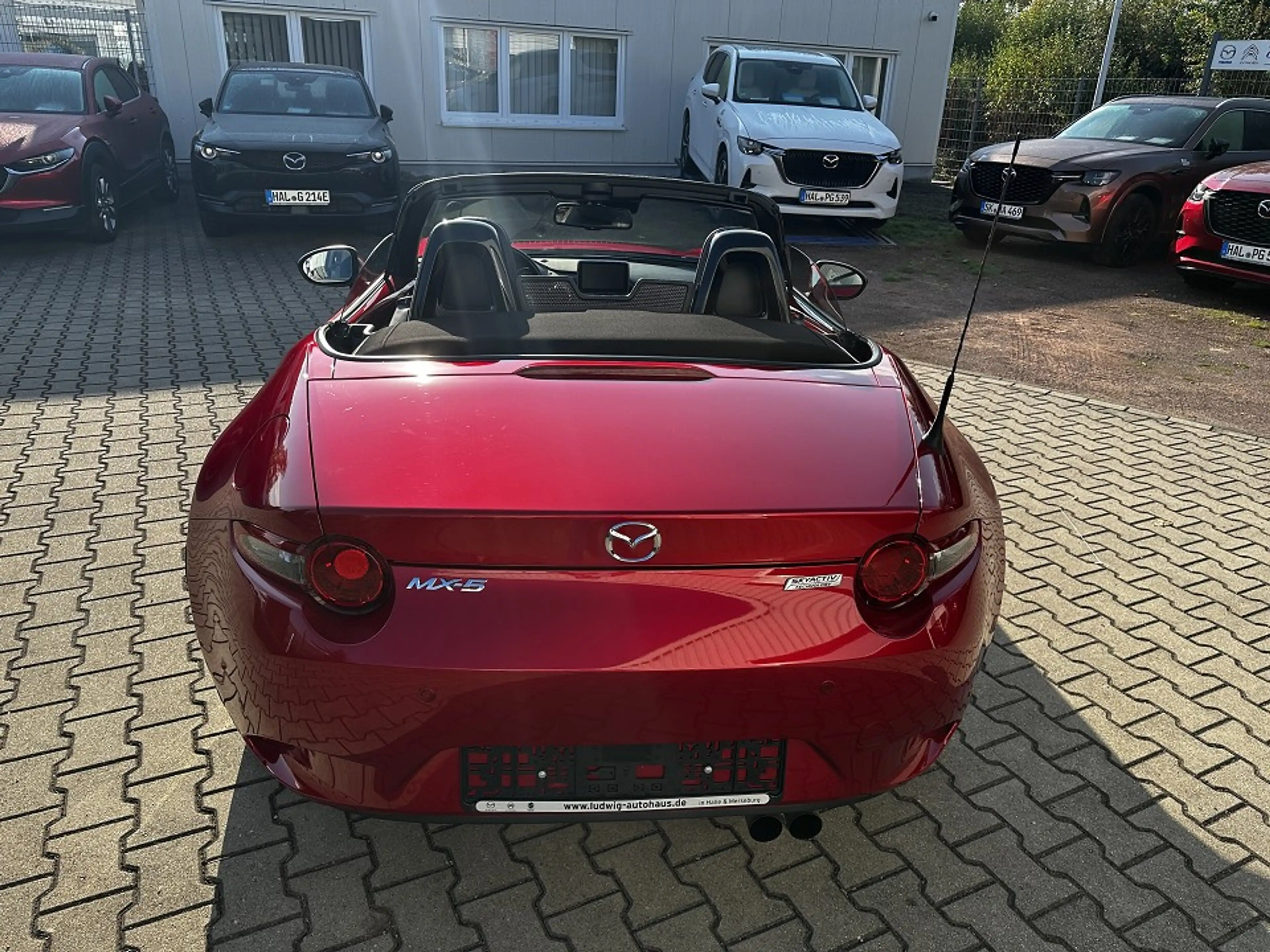 Mazda MX-5 SKYACTIV-G 131 SPORTSLINE — photo 4