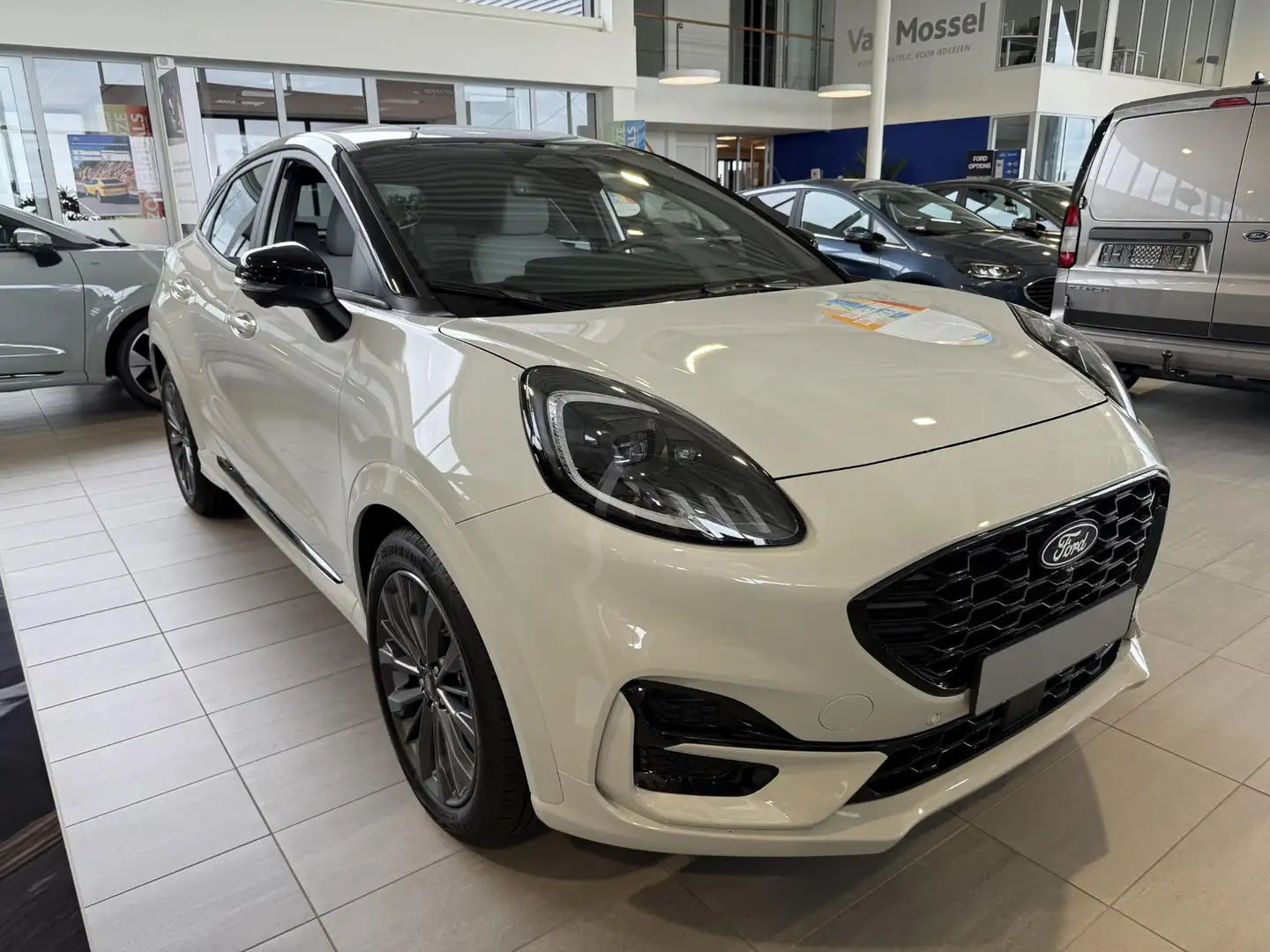 Ford Puma 1.0 EcoBoost Hybrid Sound Edition €4.000,- Ford Vo - 2